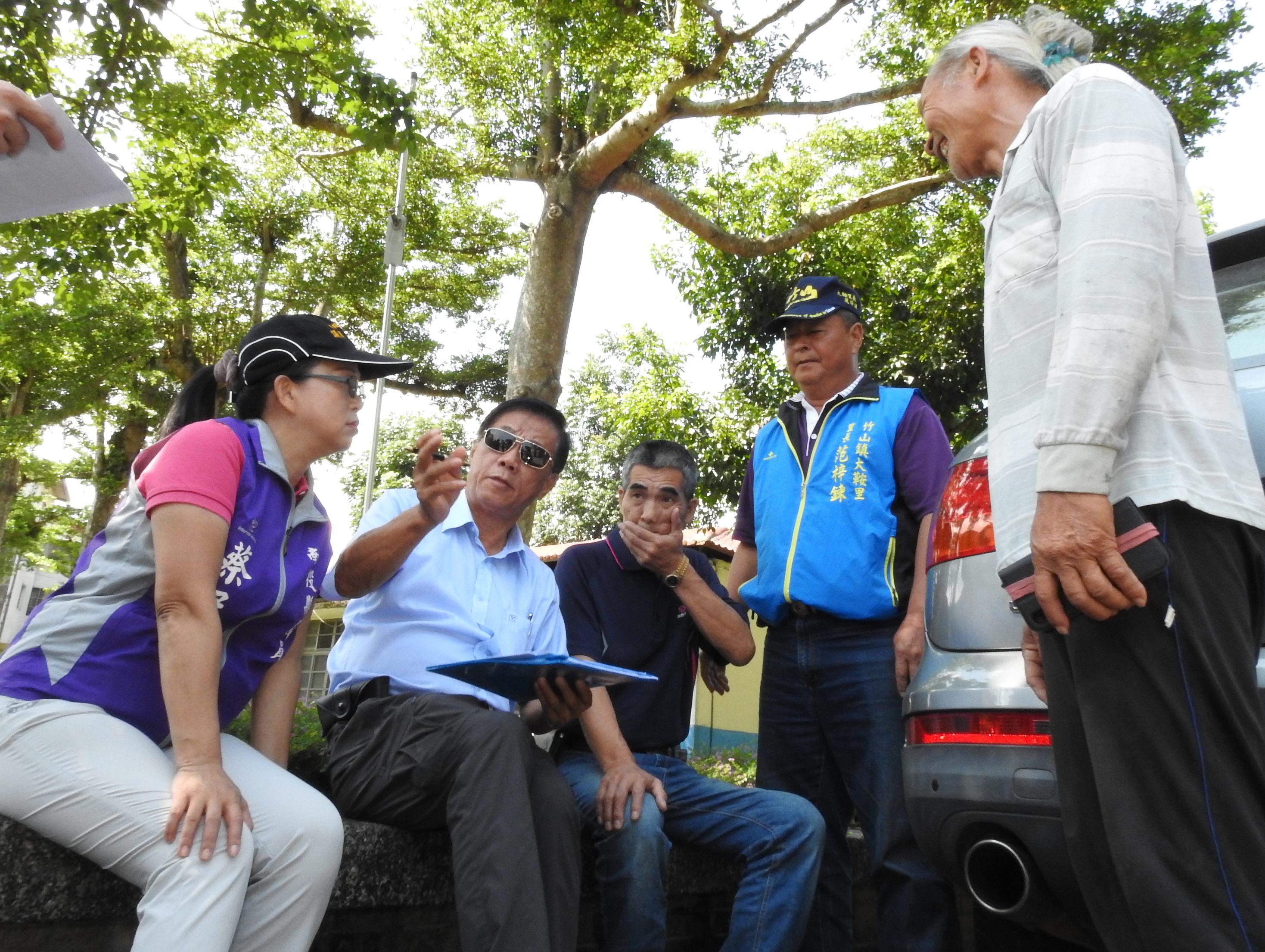 相關圖片4-「花在刀口上、砸大錢不手軟」林縣長會勘竹山鹿谷待修道路 展現立竿見影魄力