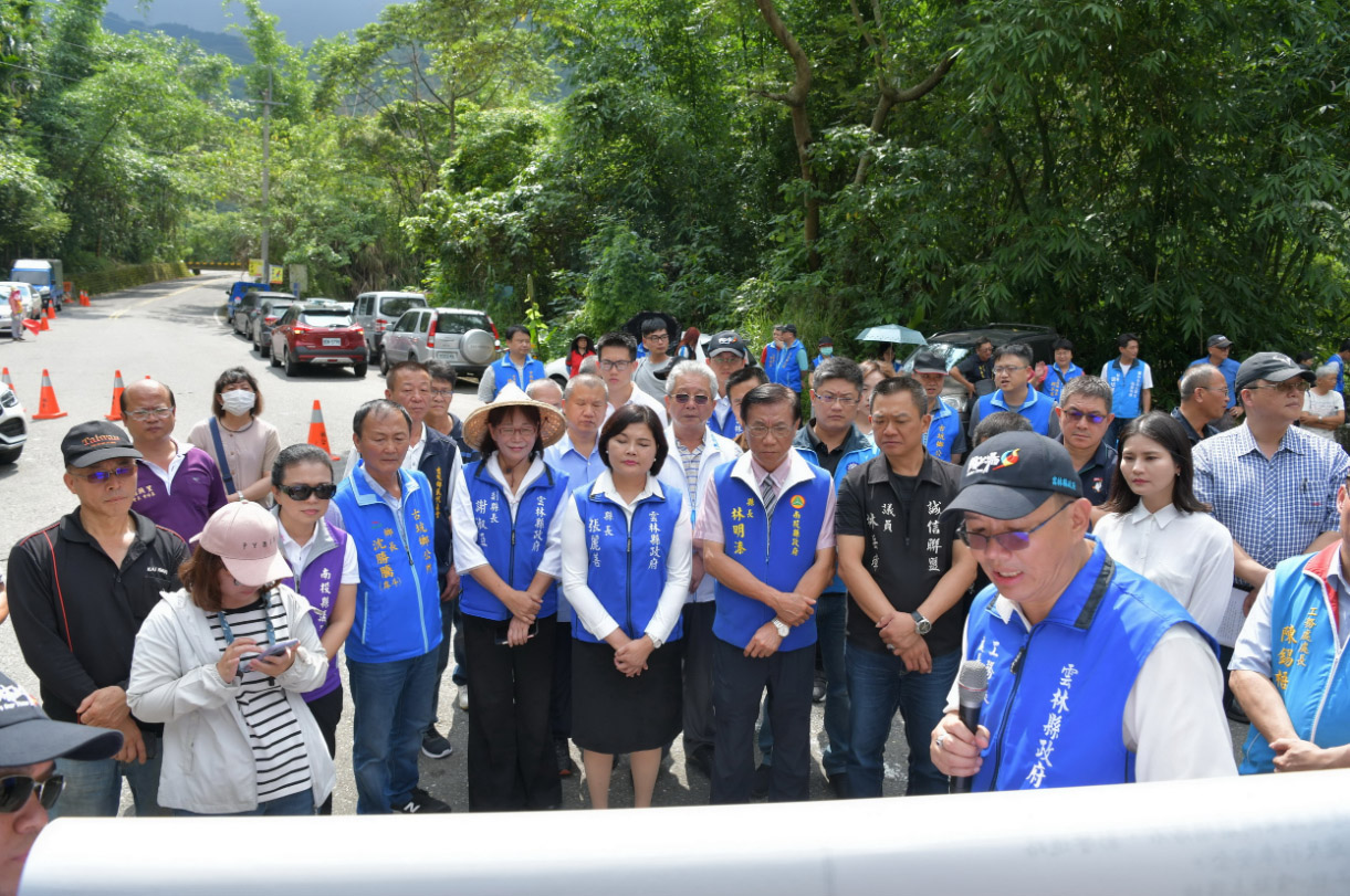 other image1-County Government Improves the Quality of County Freeway 149B to Promote the Tourism of Zhushan and Caoling  June 2