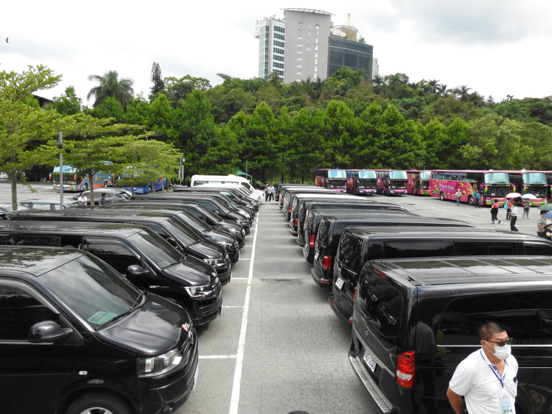 other image4-Tourist Buses and Tourists Gather at Sun Moon Lake to Promote the Tourism of Nantou  June 15