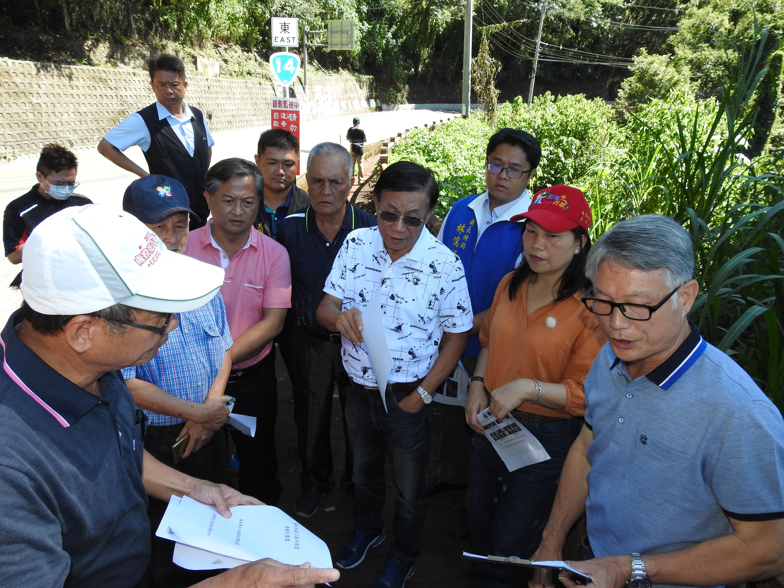 相關圖片2-林縣長半天馳騁250公里 敲定改善仁愛鄉步道、排水及農路