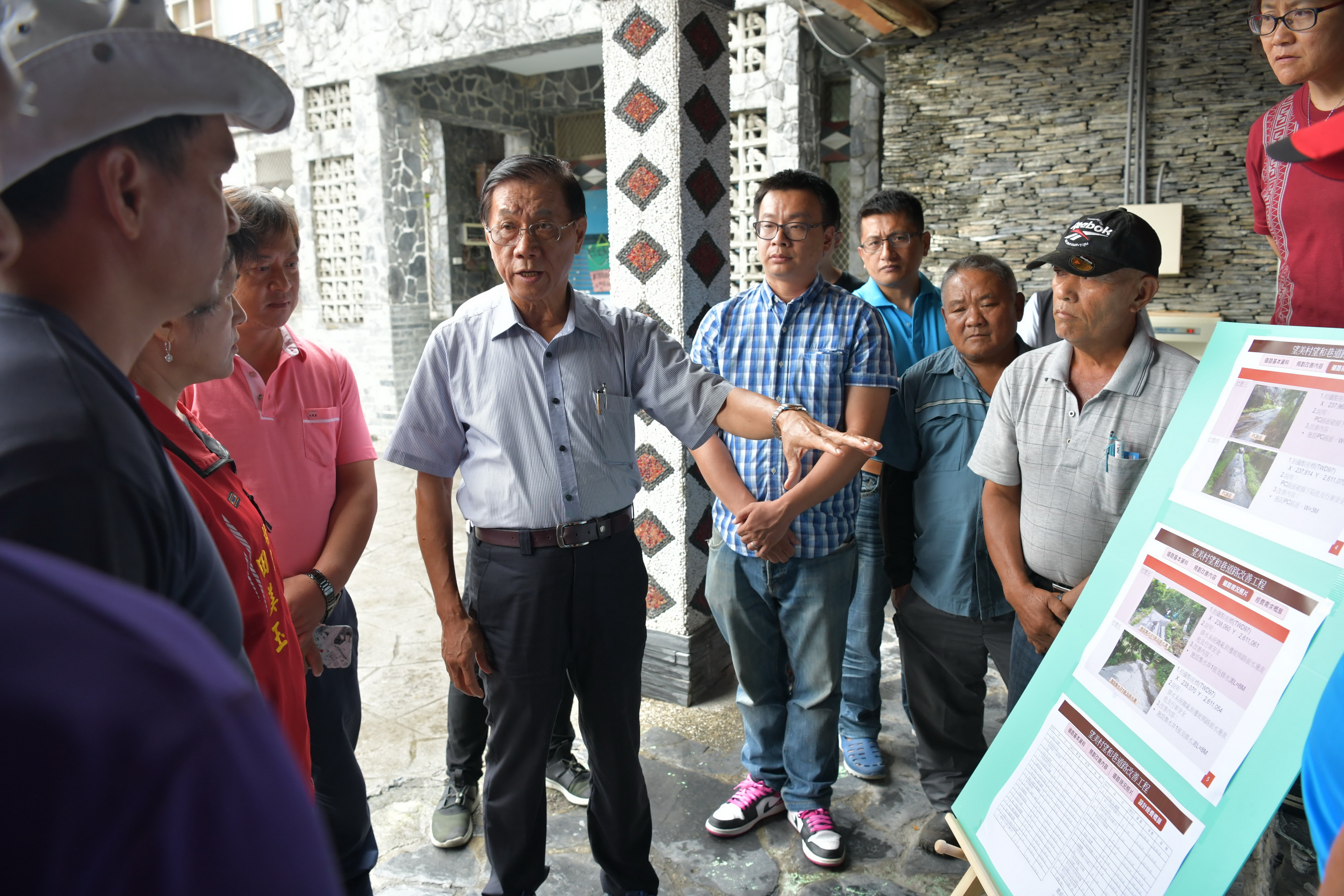 相關圖片3-縣府將花千餘萬　改善信義鄉道路及排水