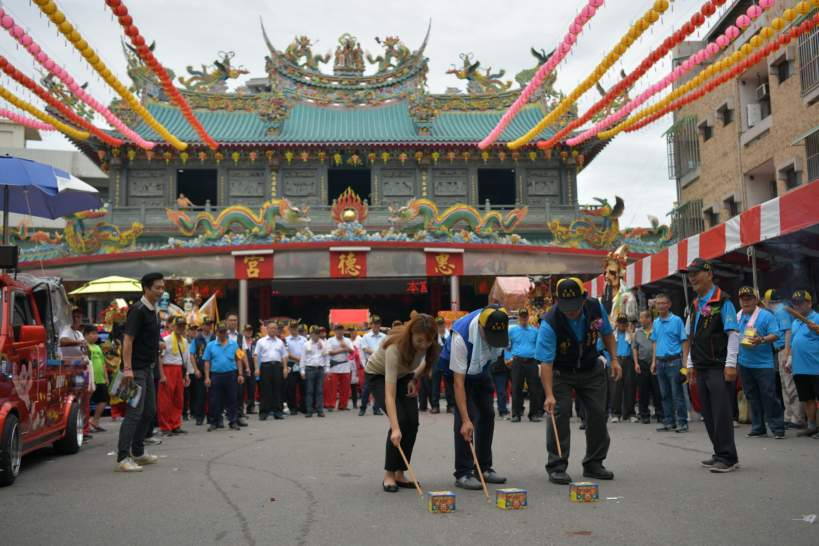 相關圖片2-惠德宮城隍尊神遶境活動　林縣長點起馬炮
