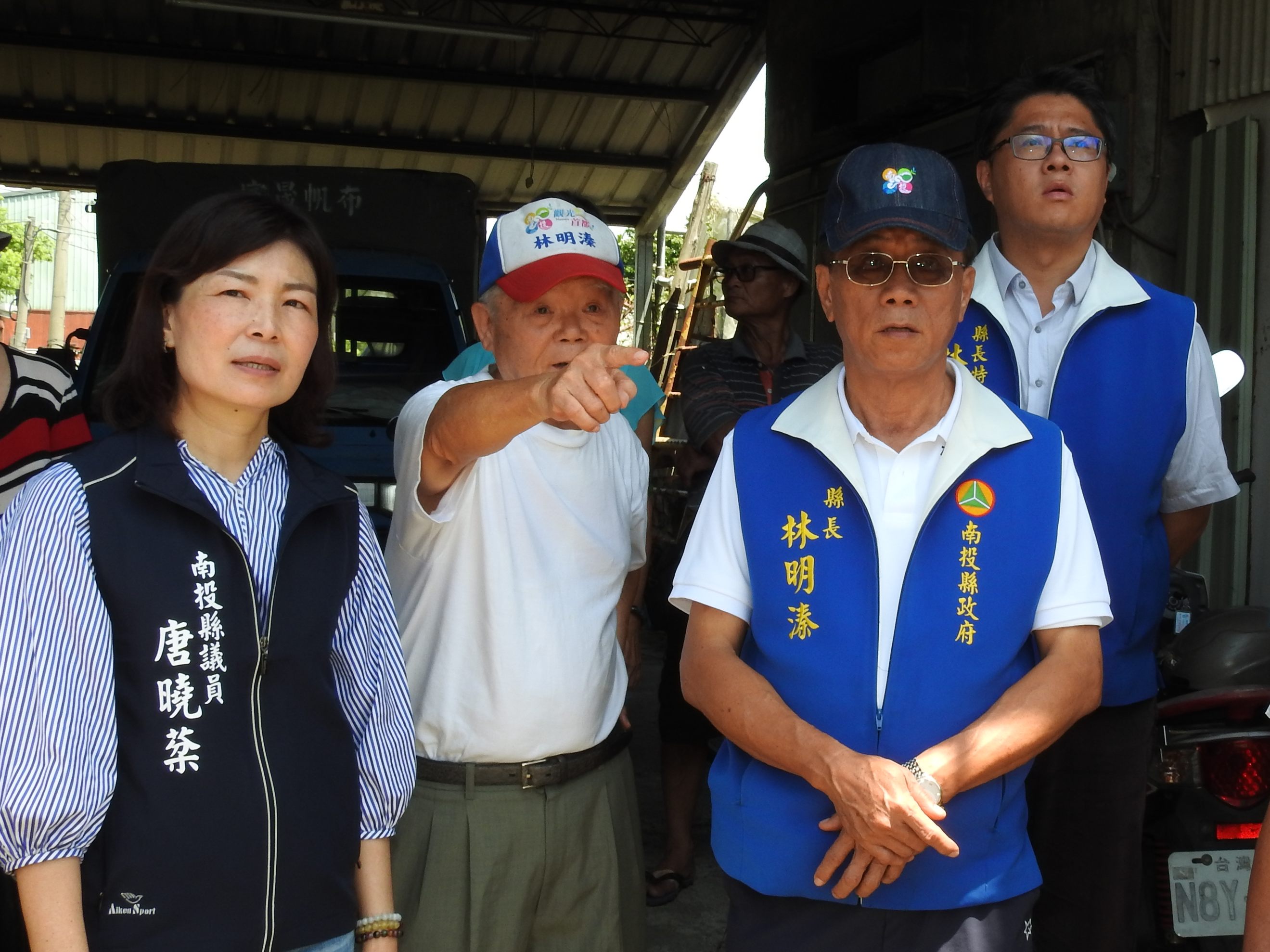 圖片-改善路口、農路、排溝缺損安全第一 林縣長會勘頻頻加碼