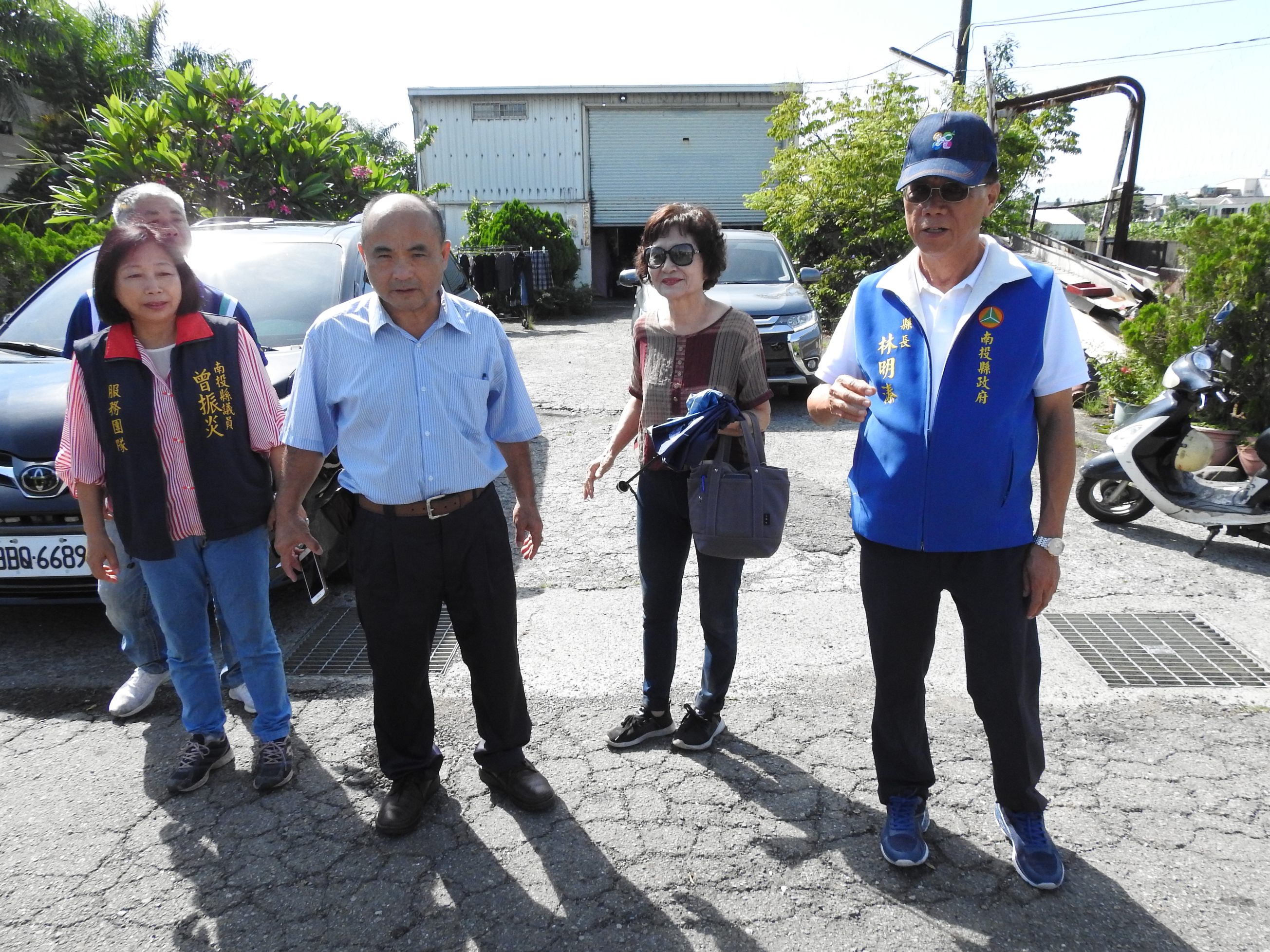 相關圖片1-改善路口、農路、排溝缺損安全第一 林縣長會勘頻頻加碼