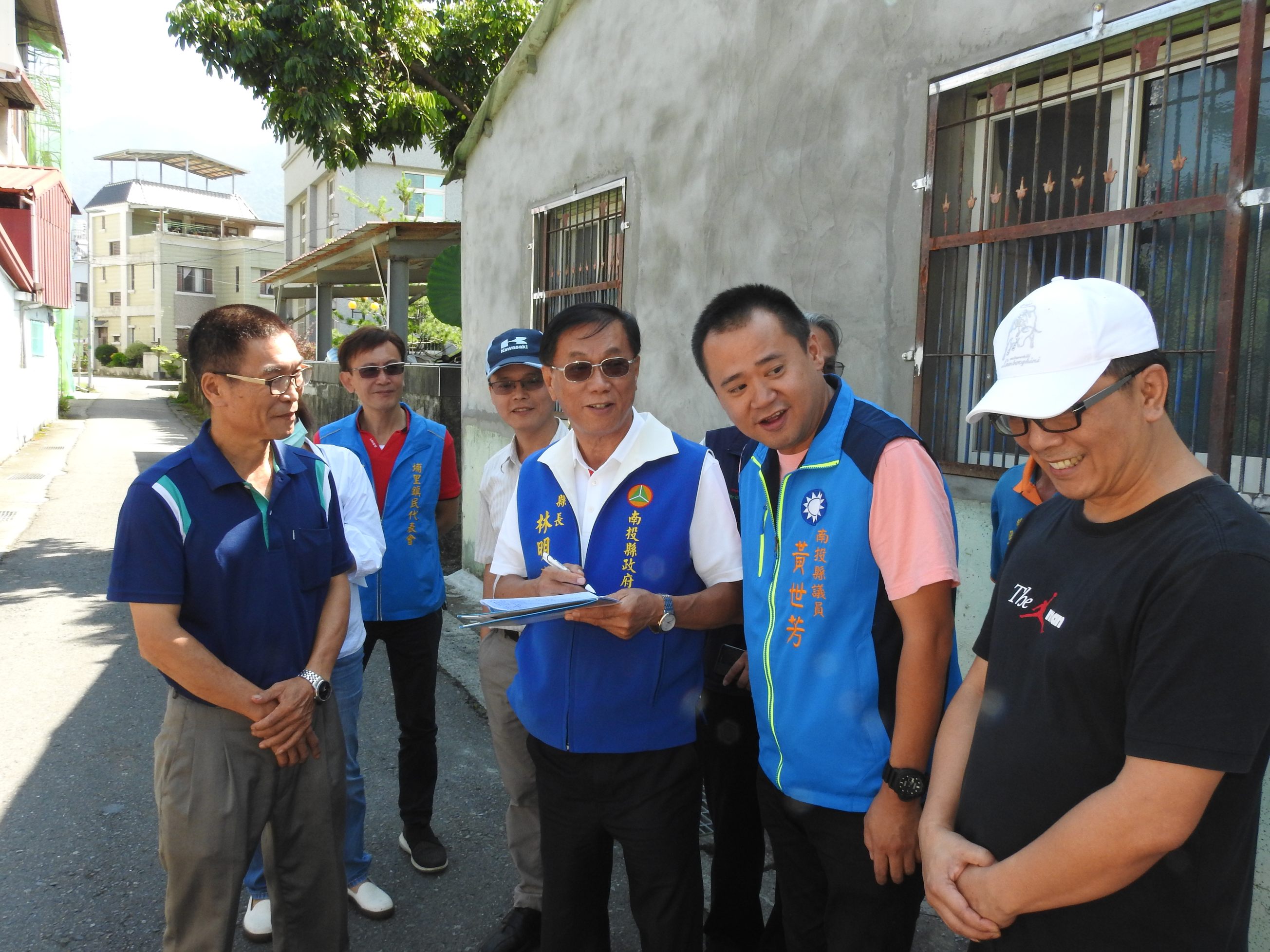 圖片-埔里虎仔耳重劃區聯外道年久失修 林縣長會勘有解