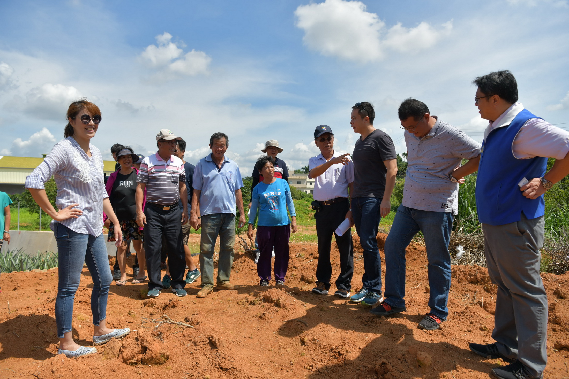 圖片-縣府將投入300萬元　提升名間鄉農道路及野溪護岸品質