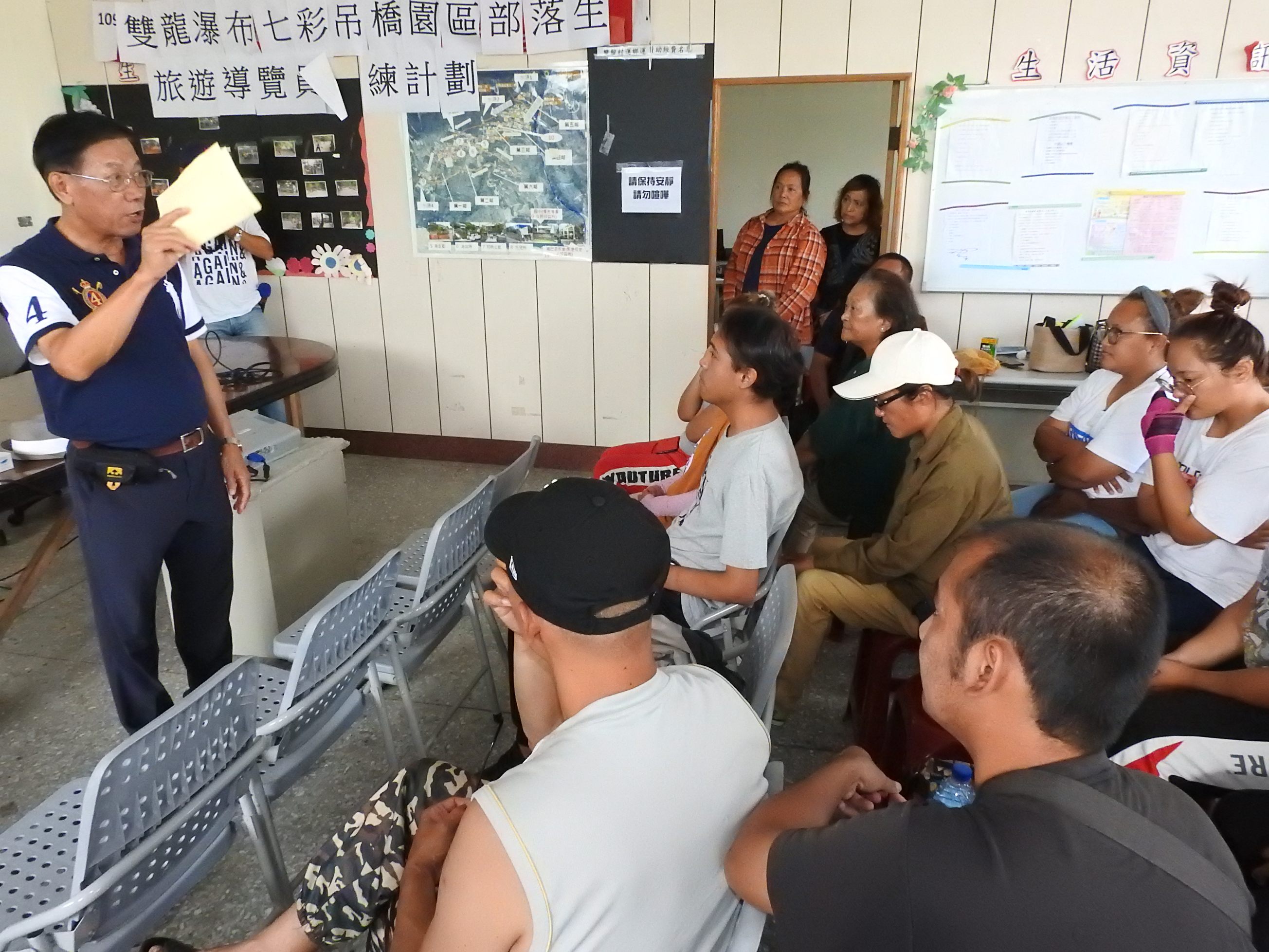 相關圖片1-偏遠雙龍後山農路年久失修 林縣長深入會勘改善