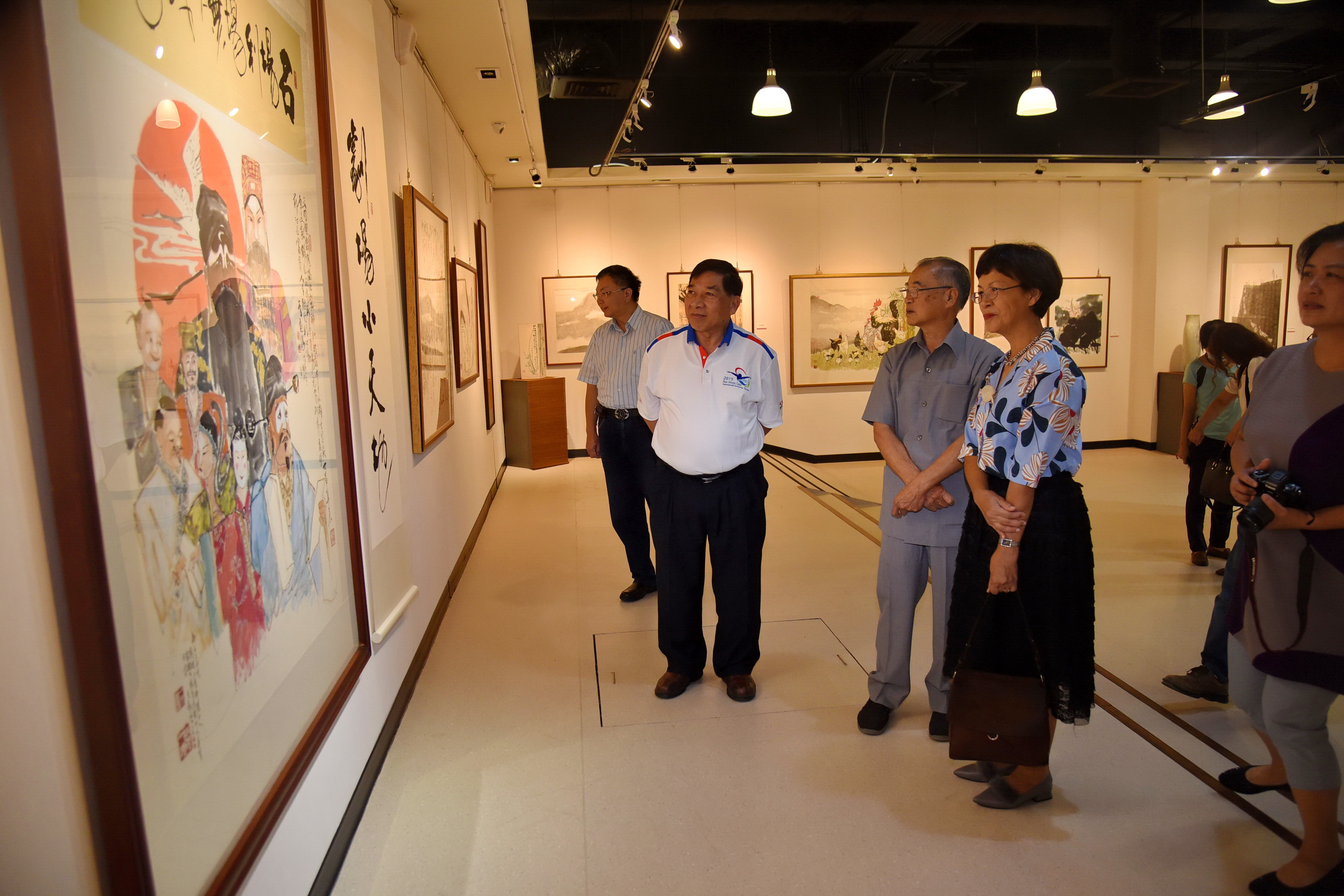 相關圖片3-李轂摩八十回顧展盛大開幕 百餘件作品先睹為快