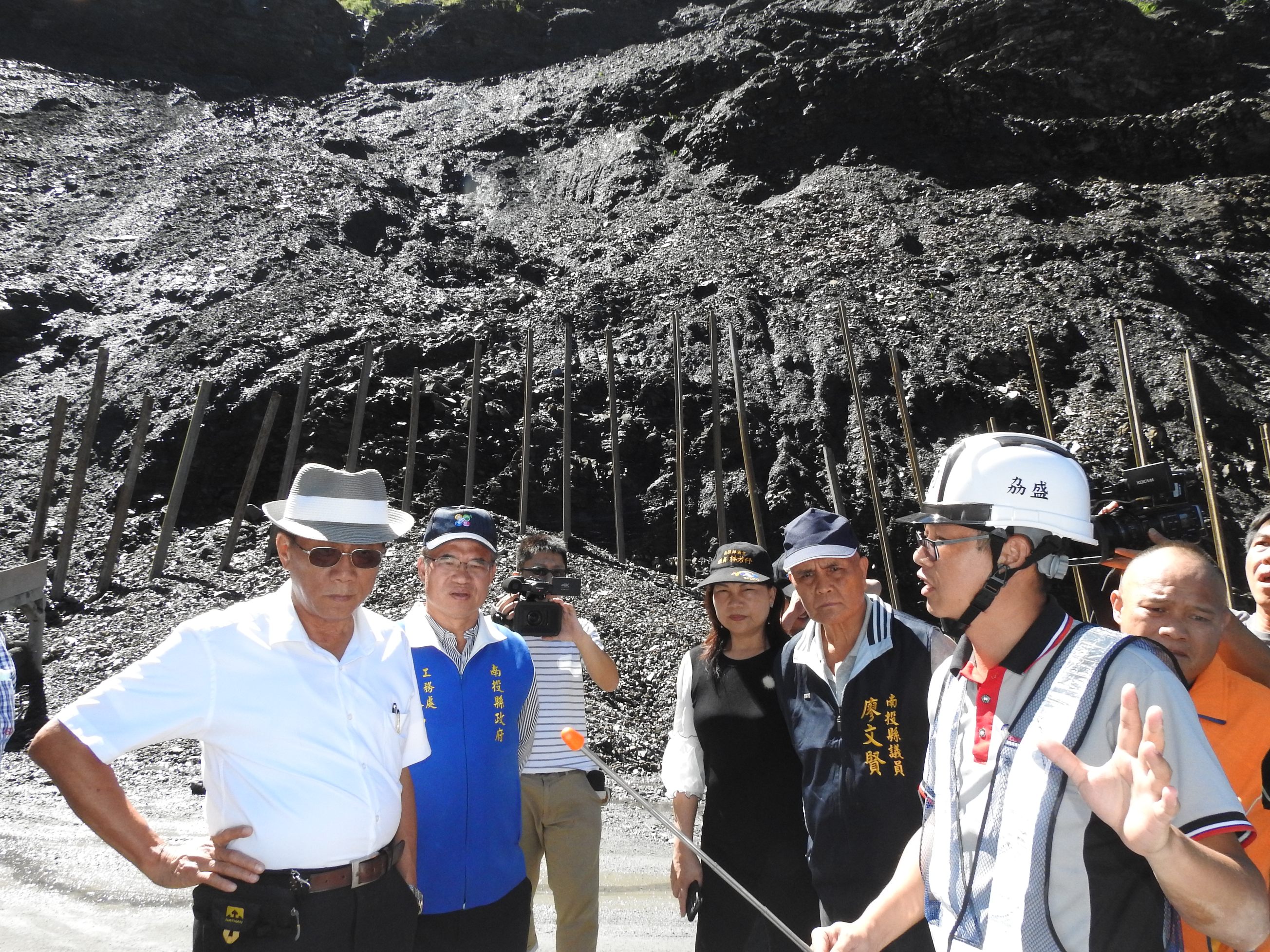 圖片-仁愛後山部落所賴的投89線安全再進化 林縣長兼程全線實勘驗收成果