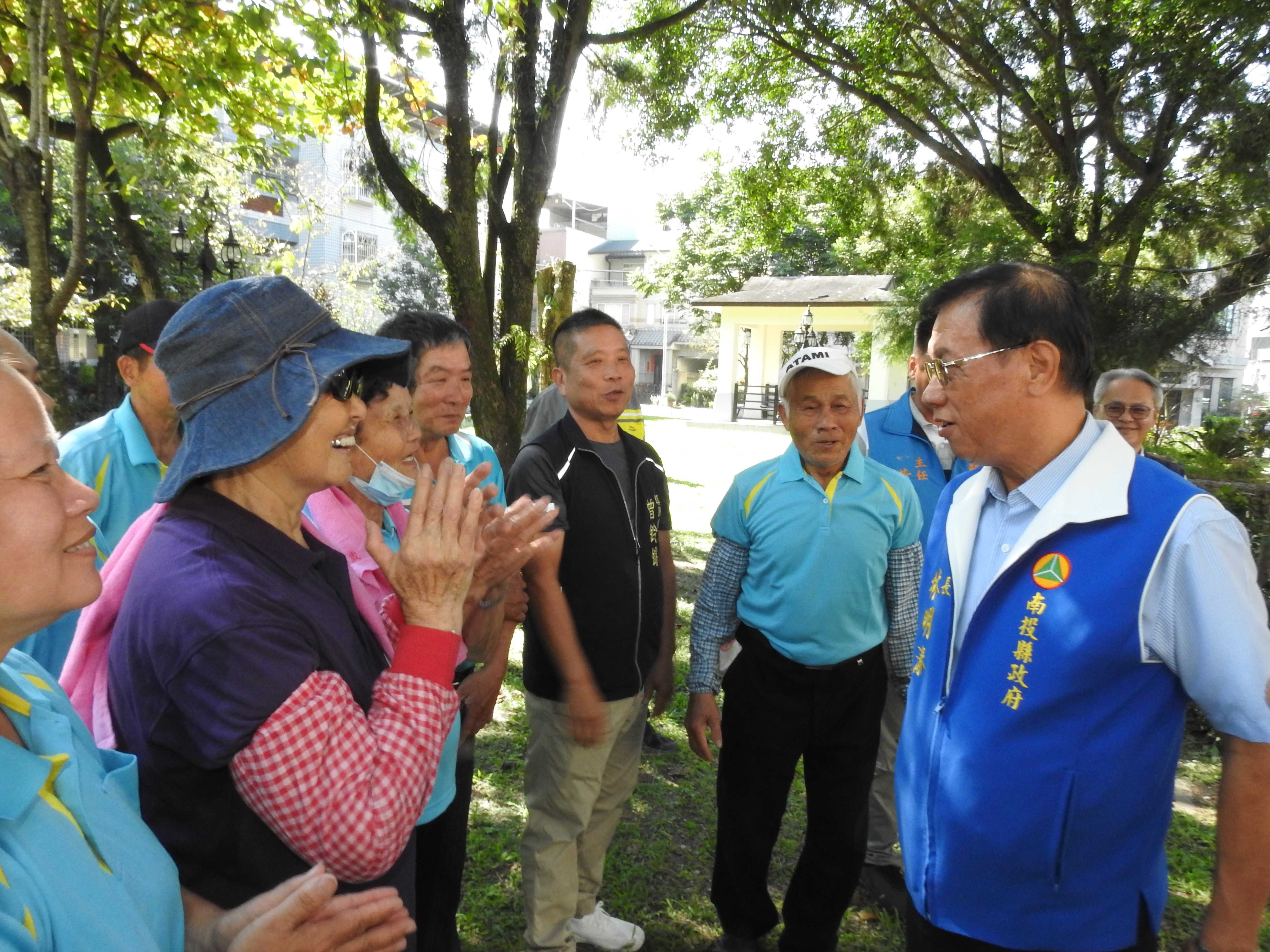 圖片-埔里杷城社區公園增設兒童遊樂設施 林縣長會勘同意施設