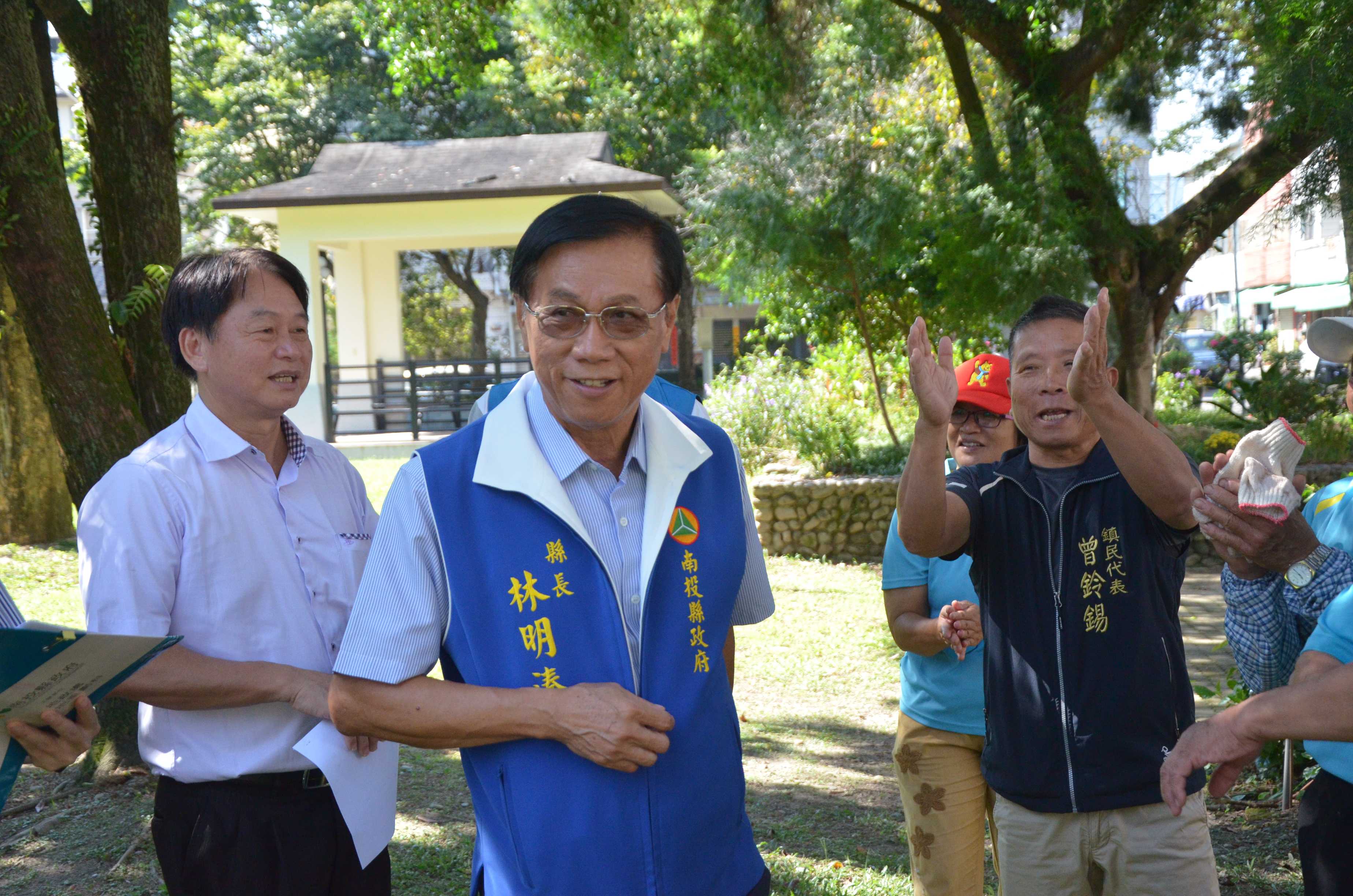 相關圖片2-埔里杷城社區公園增設兒童遊樂設施 林縣長會勘同意施設