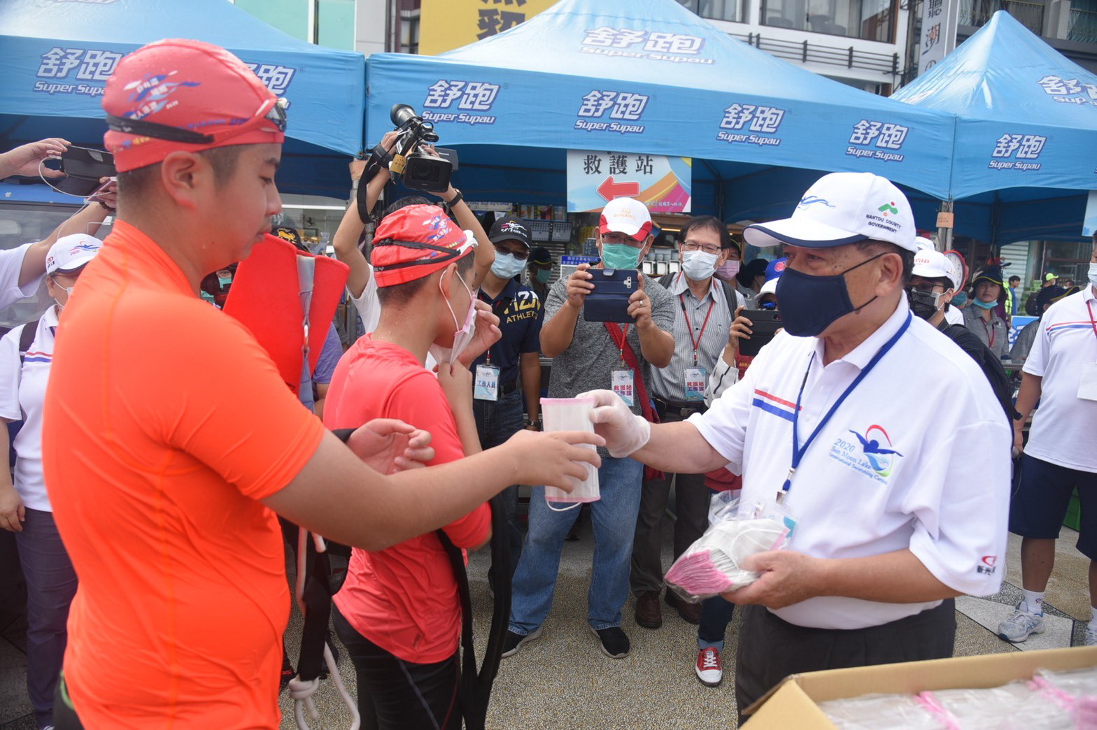 圖片-防疫全面戒備   日月潭泳渡大作戰