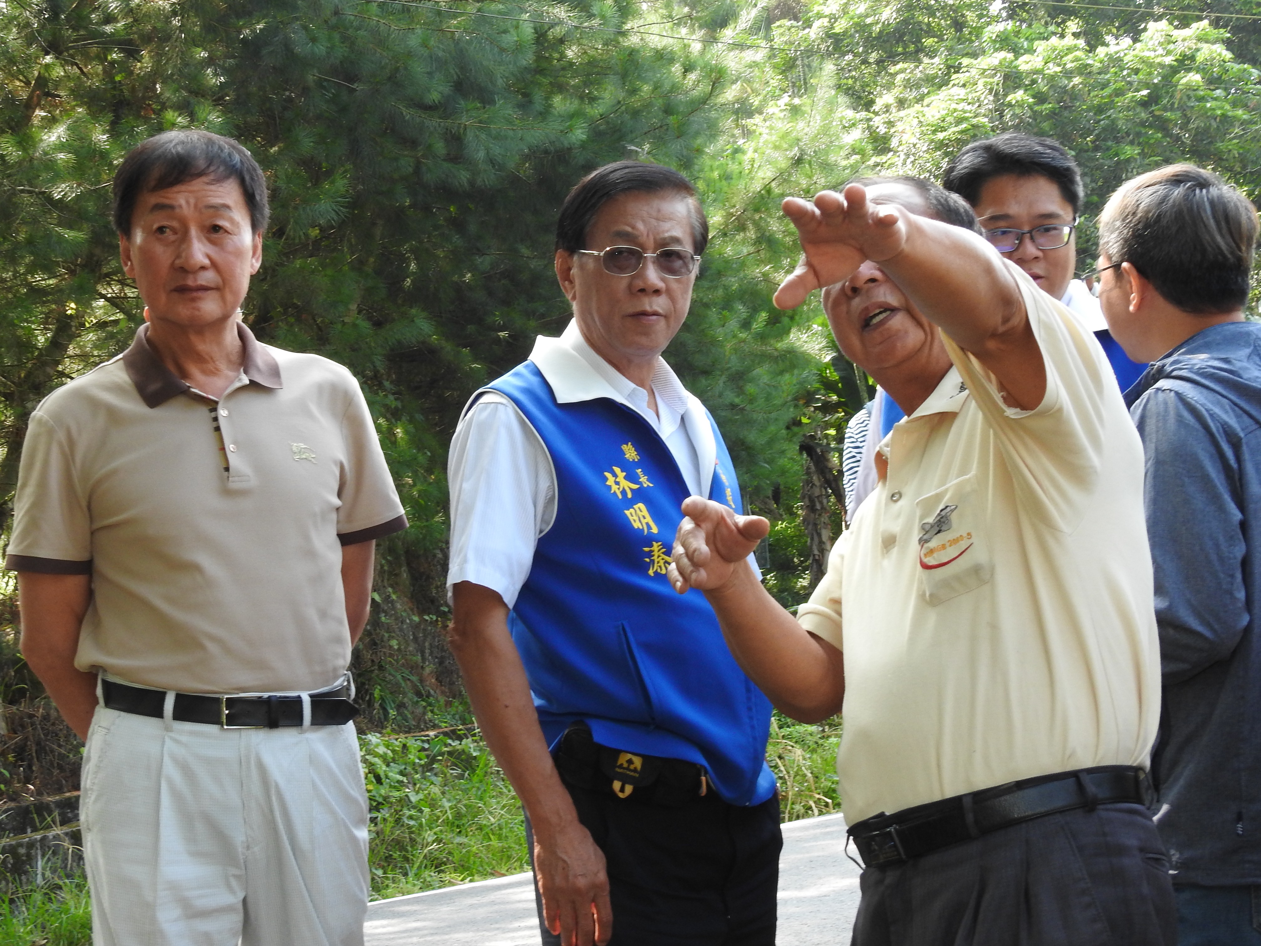 相關圖片3-鹿谷鄉內湖廣興巷道、排水待改善 林縣長會勘加碼弭民瘼