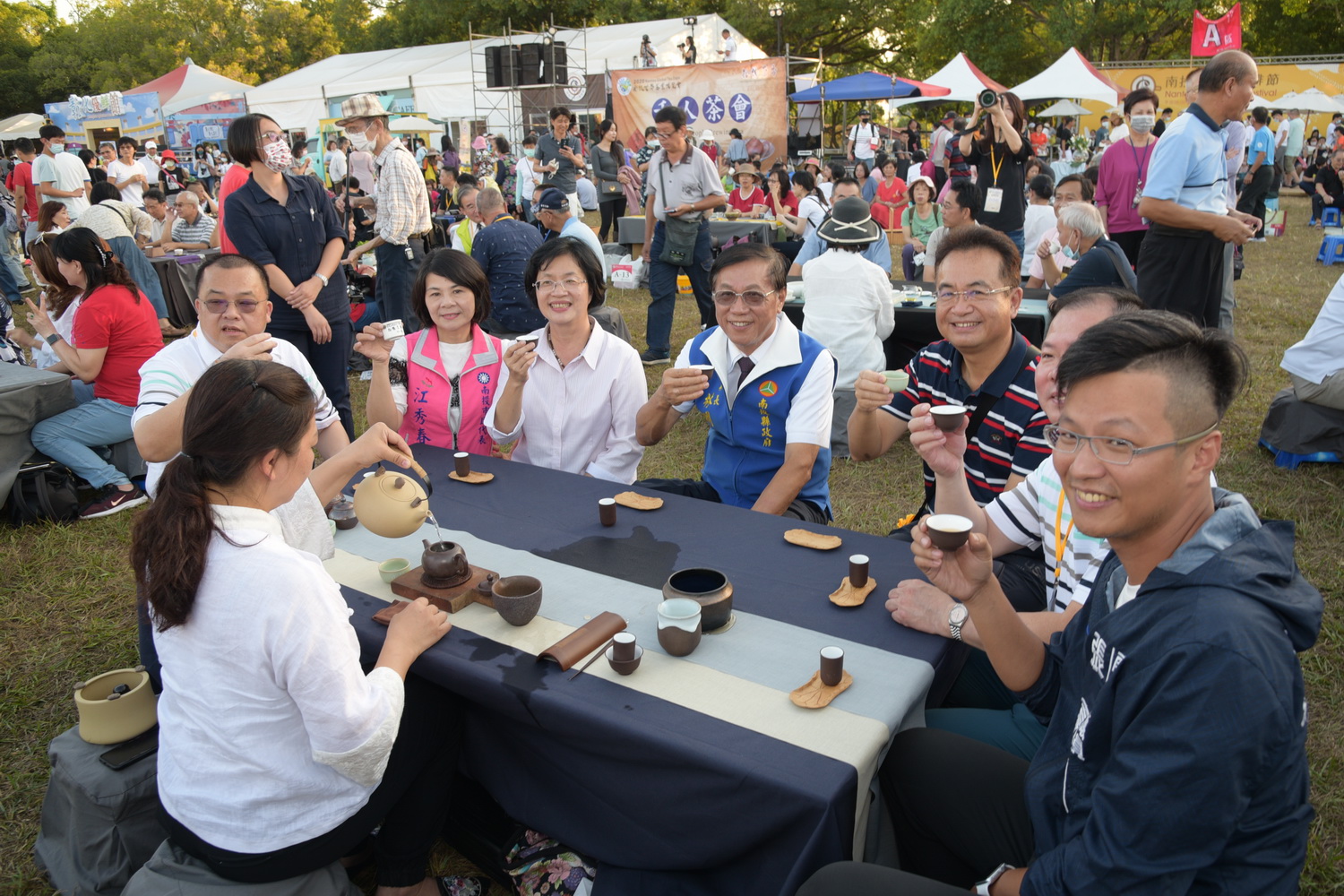 相關圖片1-南投茶博千人茶會　特色茶席吸睛