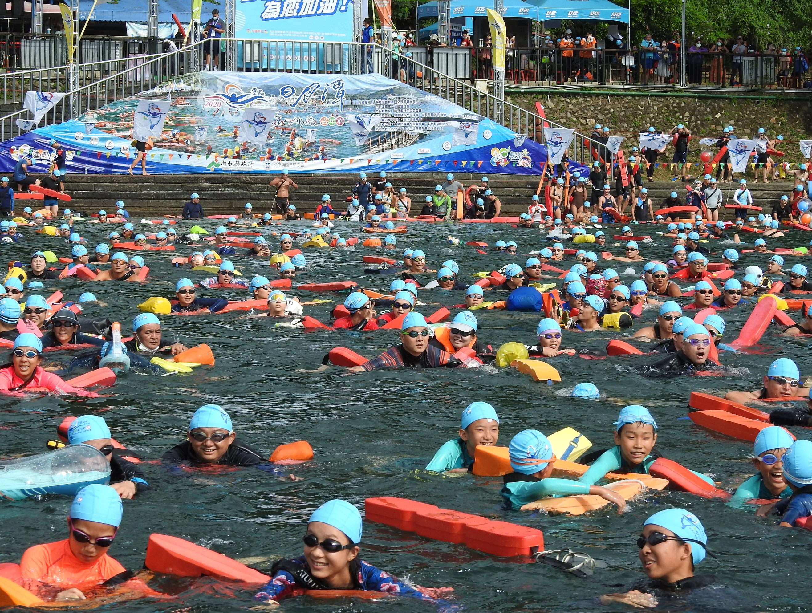 other image4-The 6th Sun Moon Lake Open Water Swimming Championships and the 1st “SUP” Stand-up Paddle Boarding Tournament begin September 26