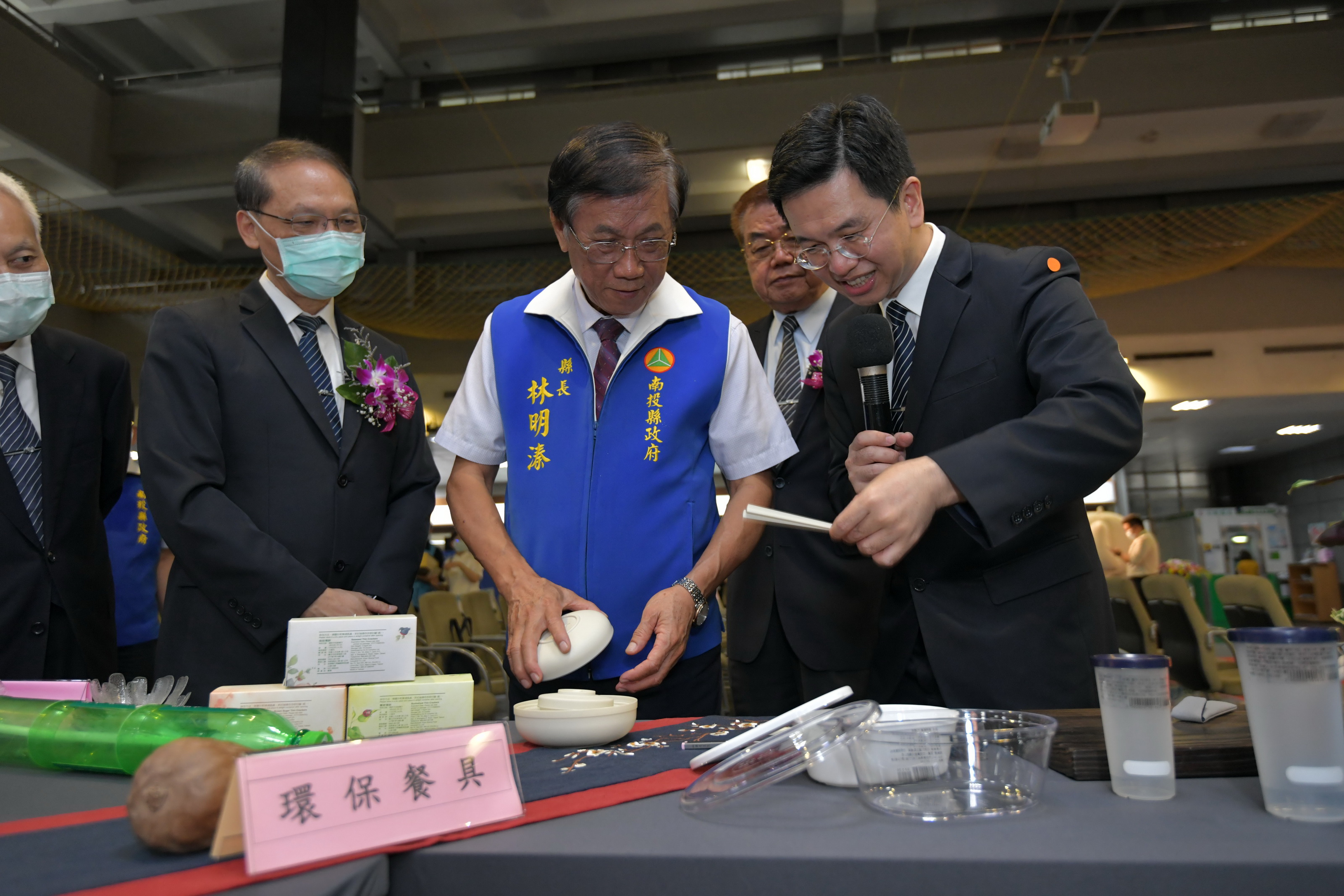 相關圖片3-縣府慈濟簽訂備忘錄　推動合作共善志業