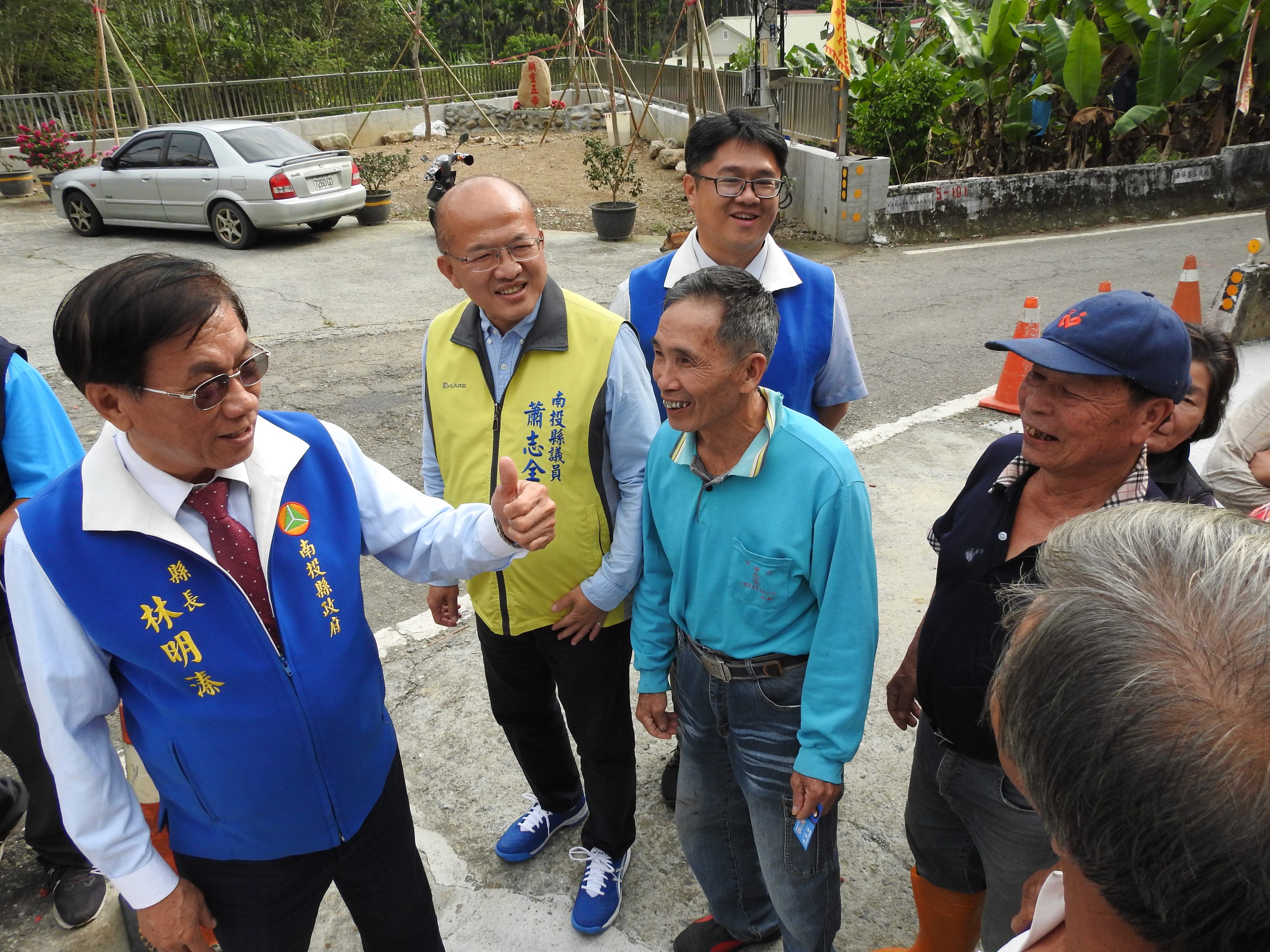 相關圖片1-水里鄉玉峰等三村道路排水溝獲縣長會勘挹注近400萬元改善