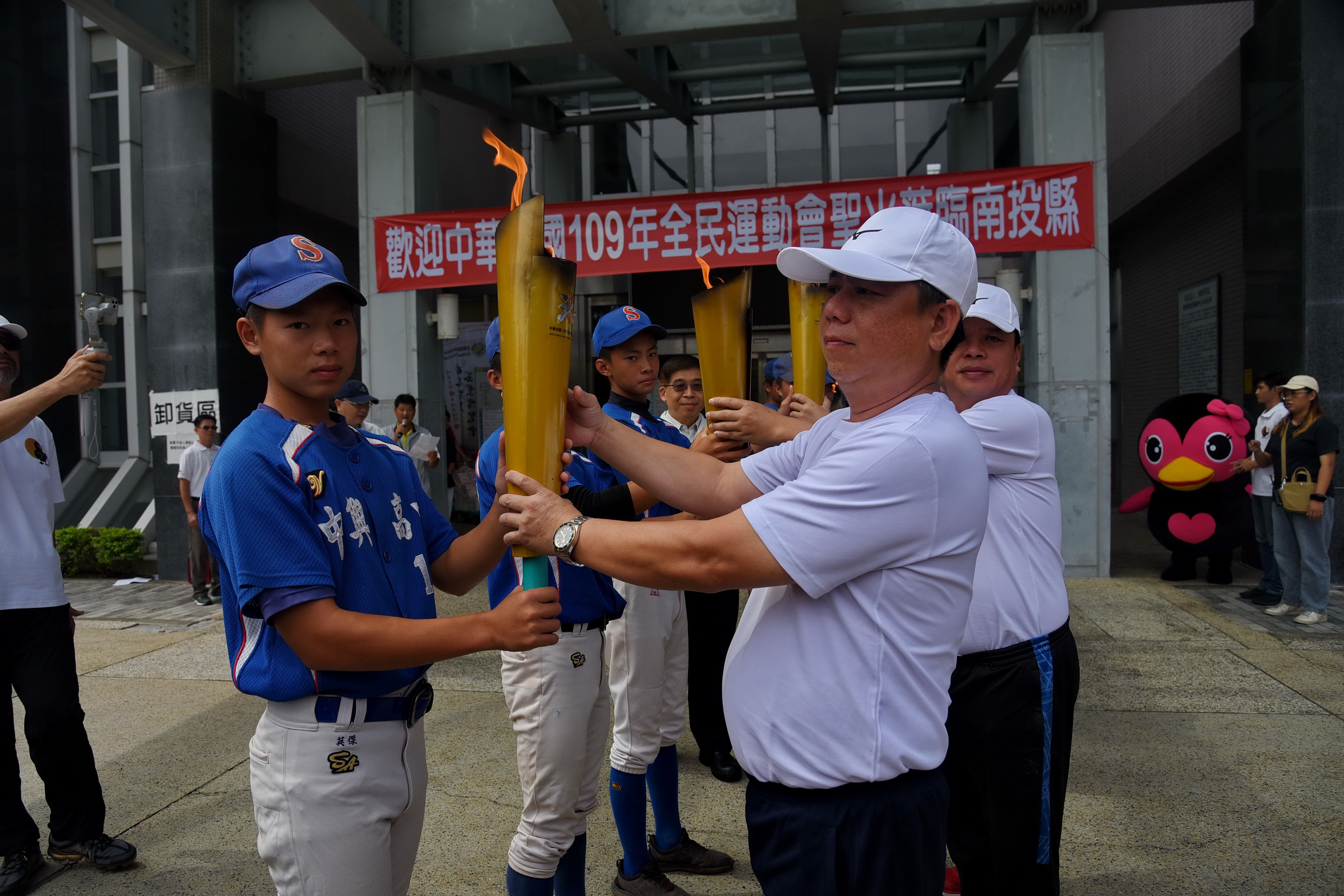 other image3-The Flame of Citizens Sports Games Carried to Nantou. Secretary-General Hung Expresses his Wish for Greater Results, Oct 7