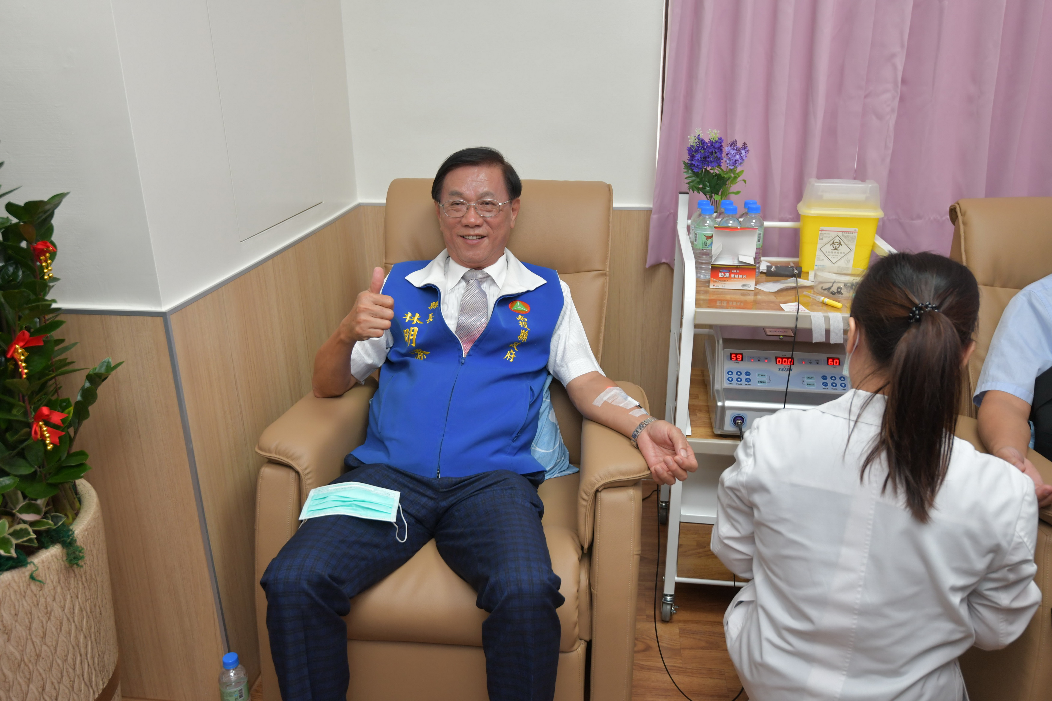 other image4-The Cardiopulmonary and Vascular Care Center of Nantou Hospital Officially Opens its Doors. Magistrate Lin First Experiences ILIB, Oct 27