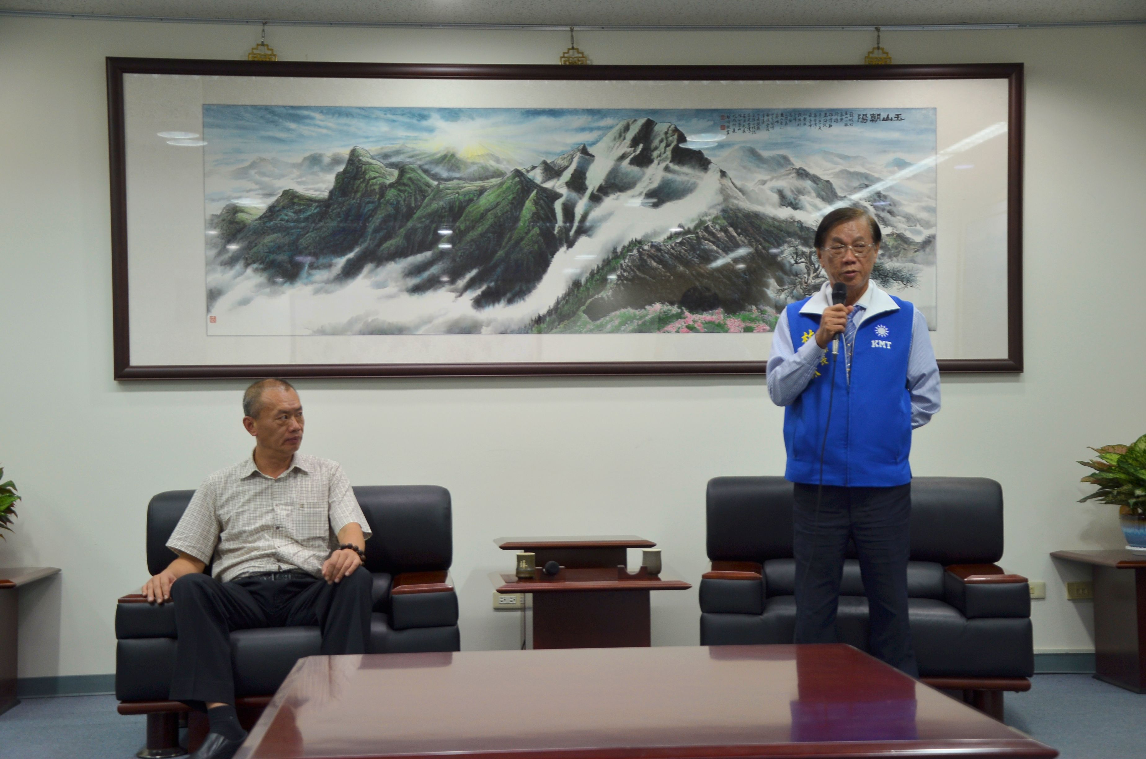 相關圖片3-埔里國中闖進JHBL籃球甲級聯賽12強 林縣長接見表揚球員