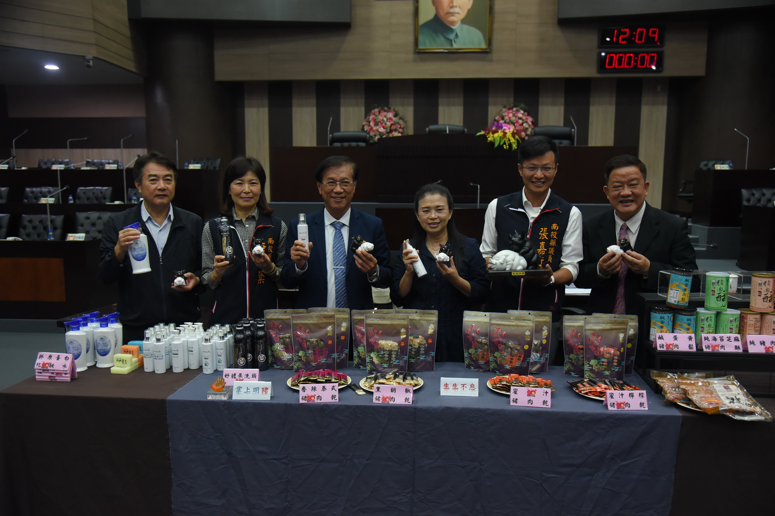 圖片-萊豬開放民眾憂食安 林縣長國產豬有保證卡安心