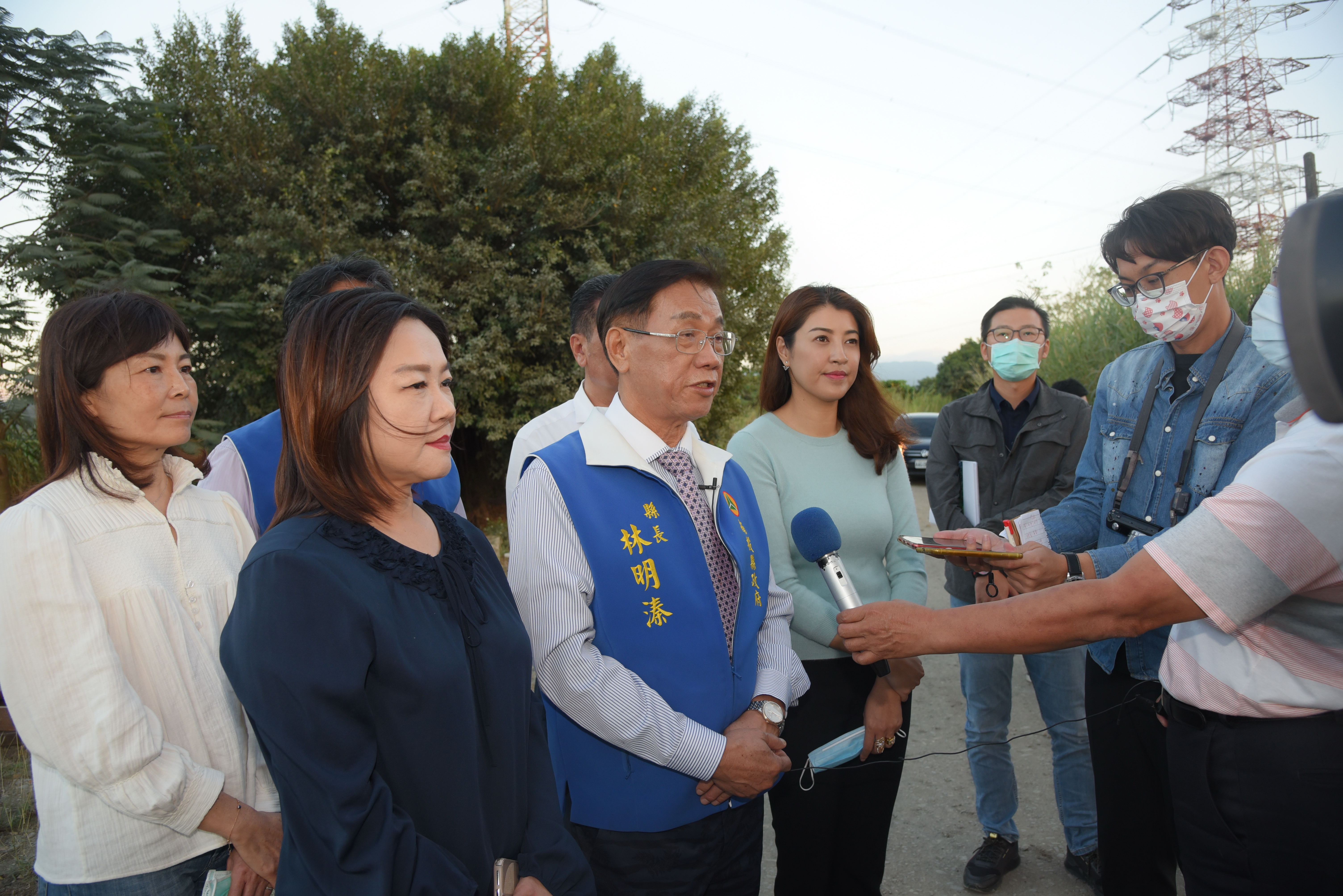 圖片-另覓垃圾打包堆置場    縣長、立委現場看地