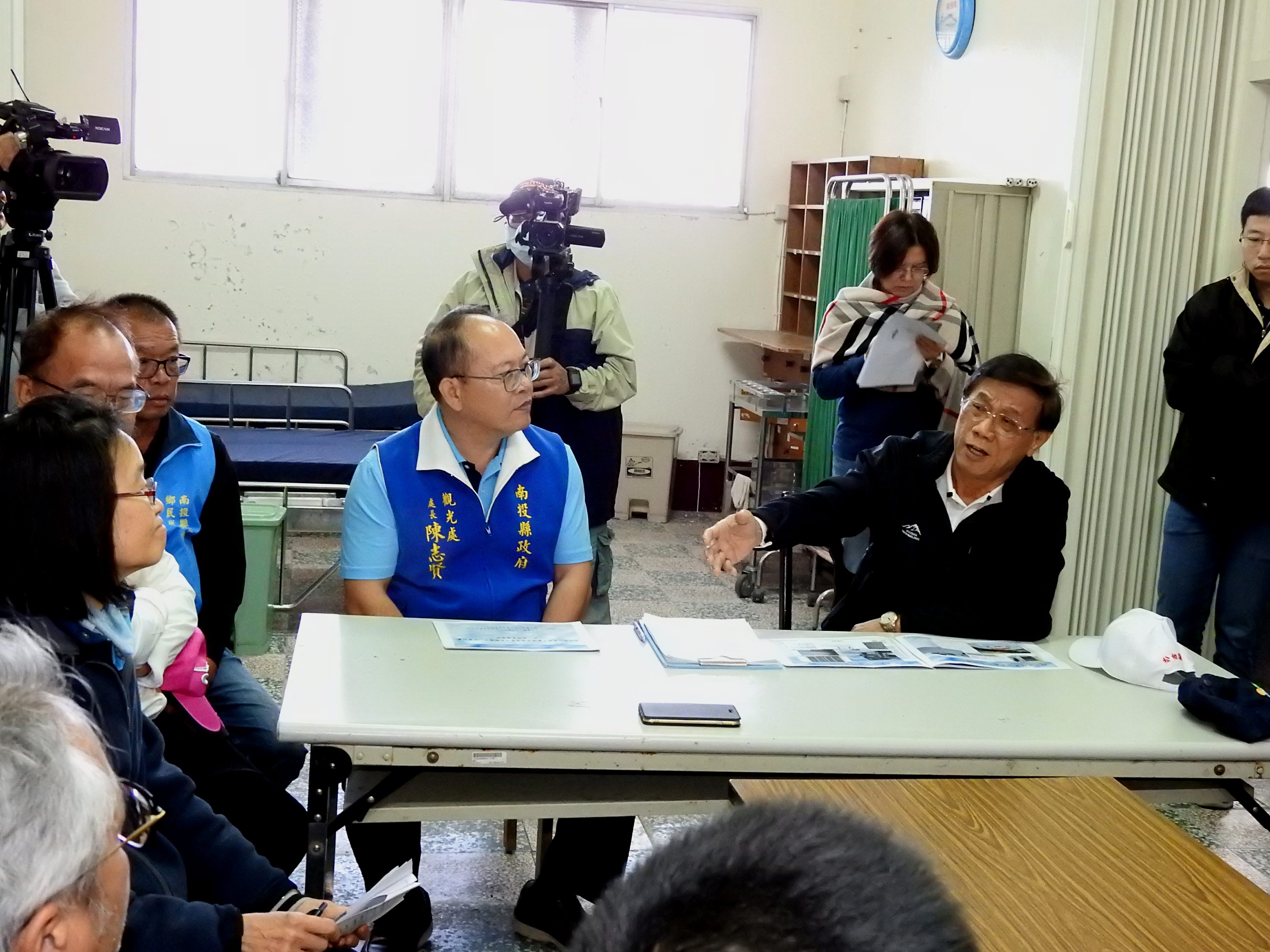 News images-Coordinating the renovation of the Kunyang police station at the Dark-Sky Park, Magistrate Lin urges to integrate the management unit and the user as one, November 24