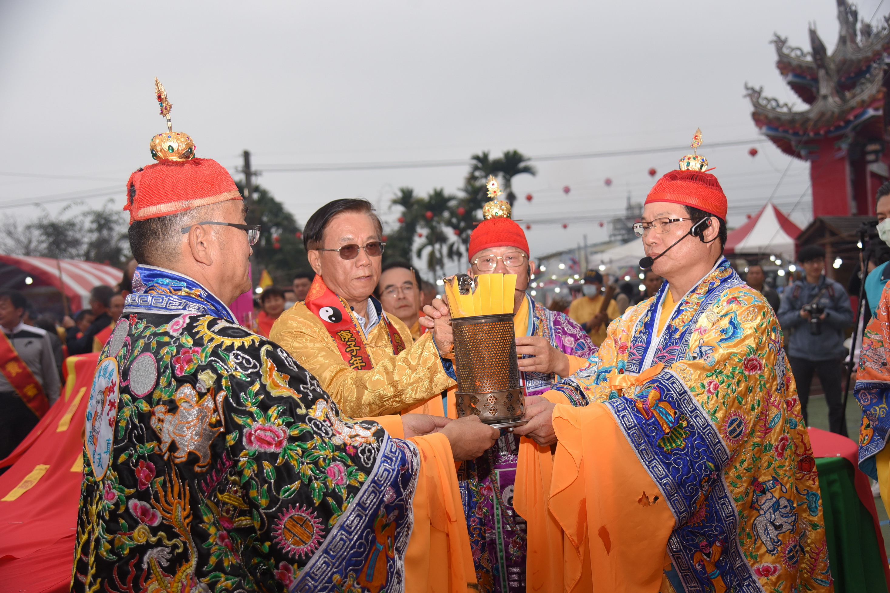 相關圖片1-鹿谷鳳凰永隆祈安三獻清醮普渡 林縣長祈求風調雨順茶竹豐收