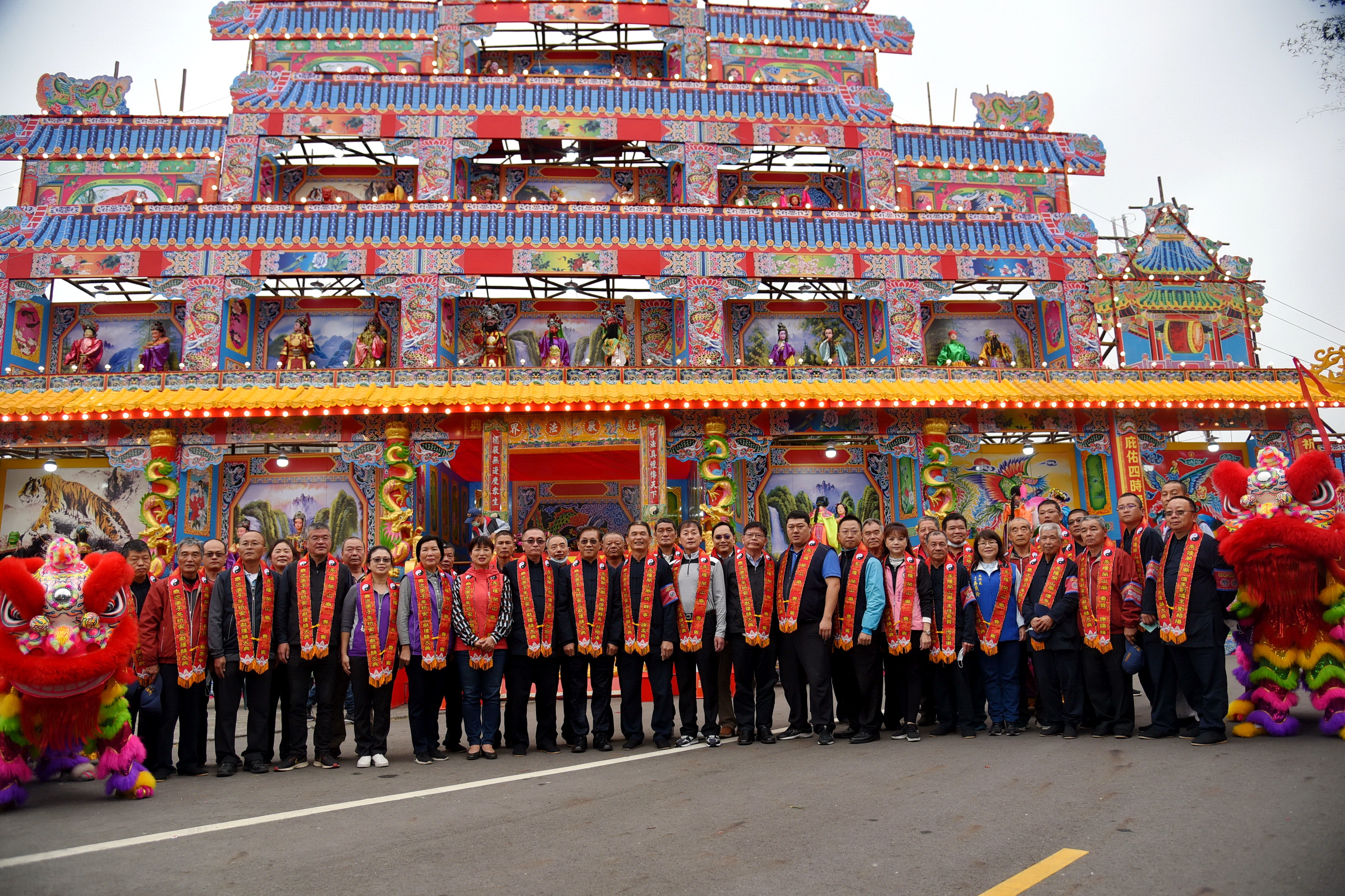 相關圖片2-鹿谷鳳凰永隆祈安三獻清醮普渡 林縣長祈求風調雨順茶竹豐收