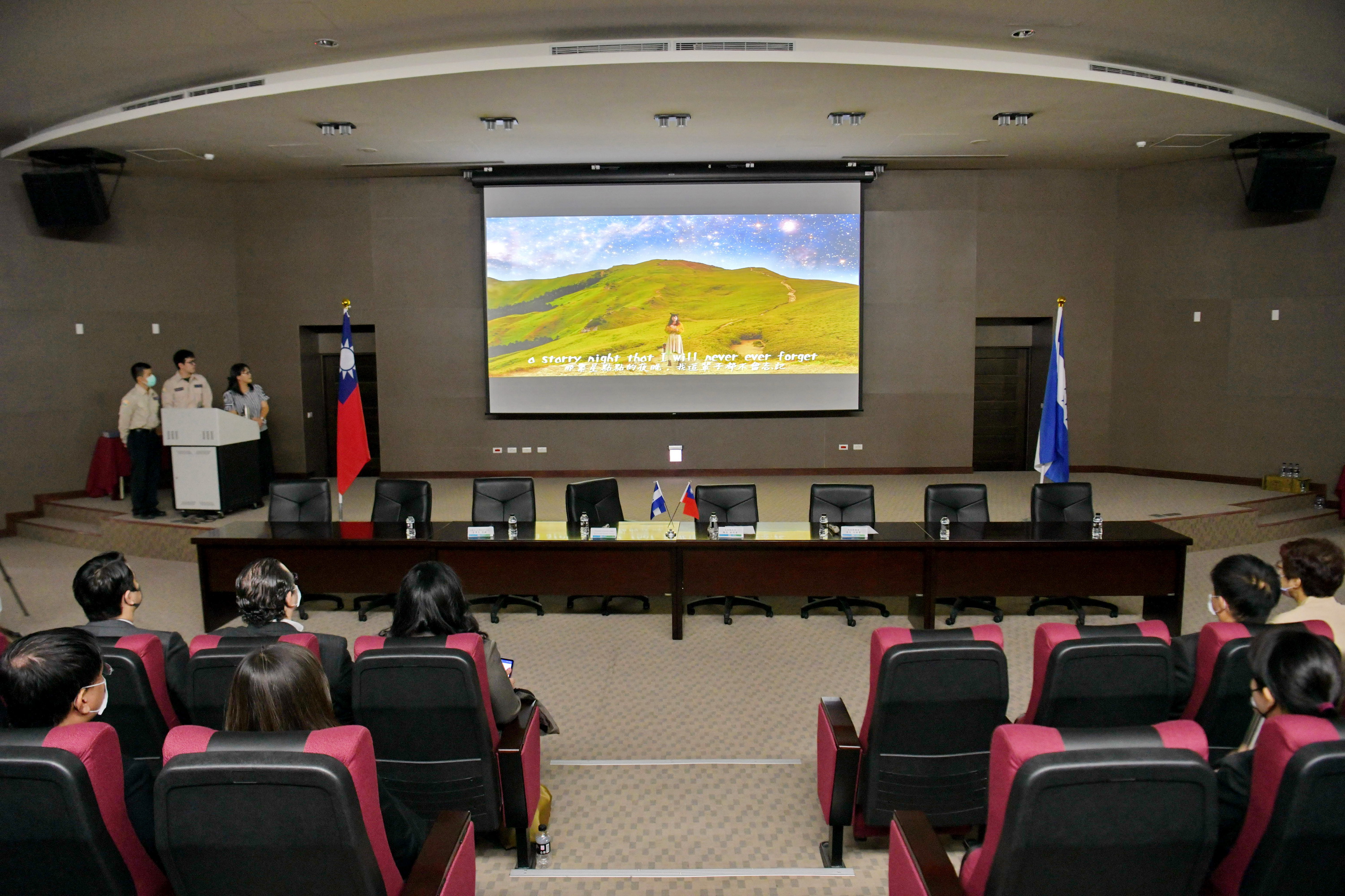 other image4-Honduras Ambassador visits Nantou to meet and communicate with the county government and county council, December 4