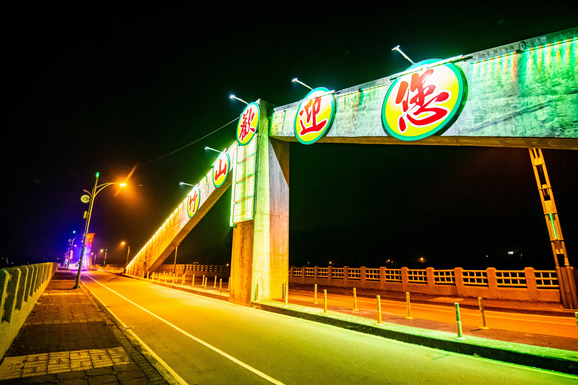 相關圖片3-竹山新亮點　東埔蚋橋光環境照明完工