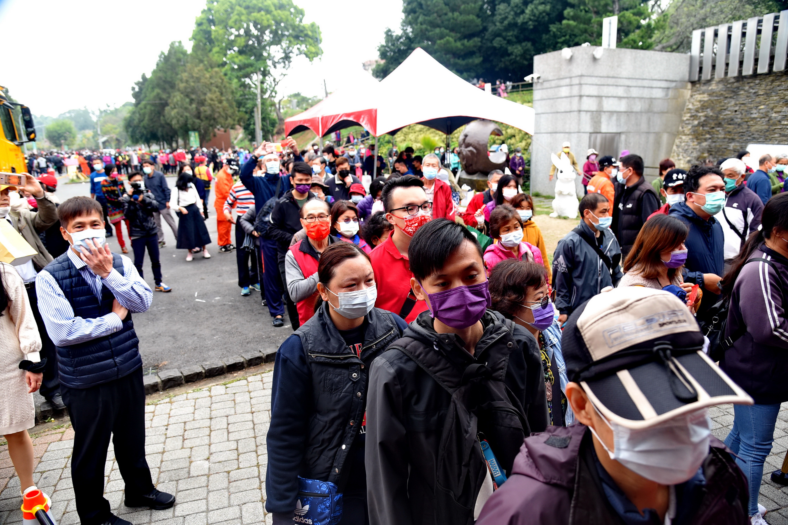 other image2-The Zinan Temple ‘Chih Ting Chiu, Chih Ping An’ event keeps in line with pandemic prevention, 80,000 people receive Ting Chiu meal kits, February 27