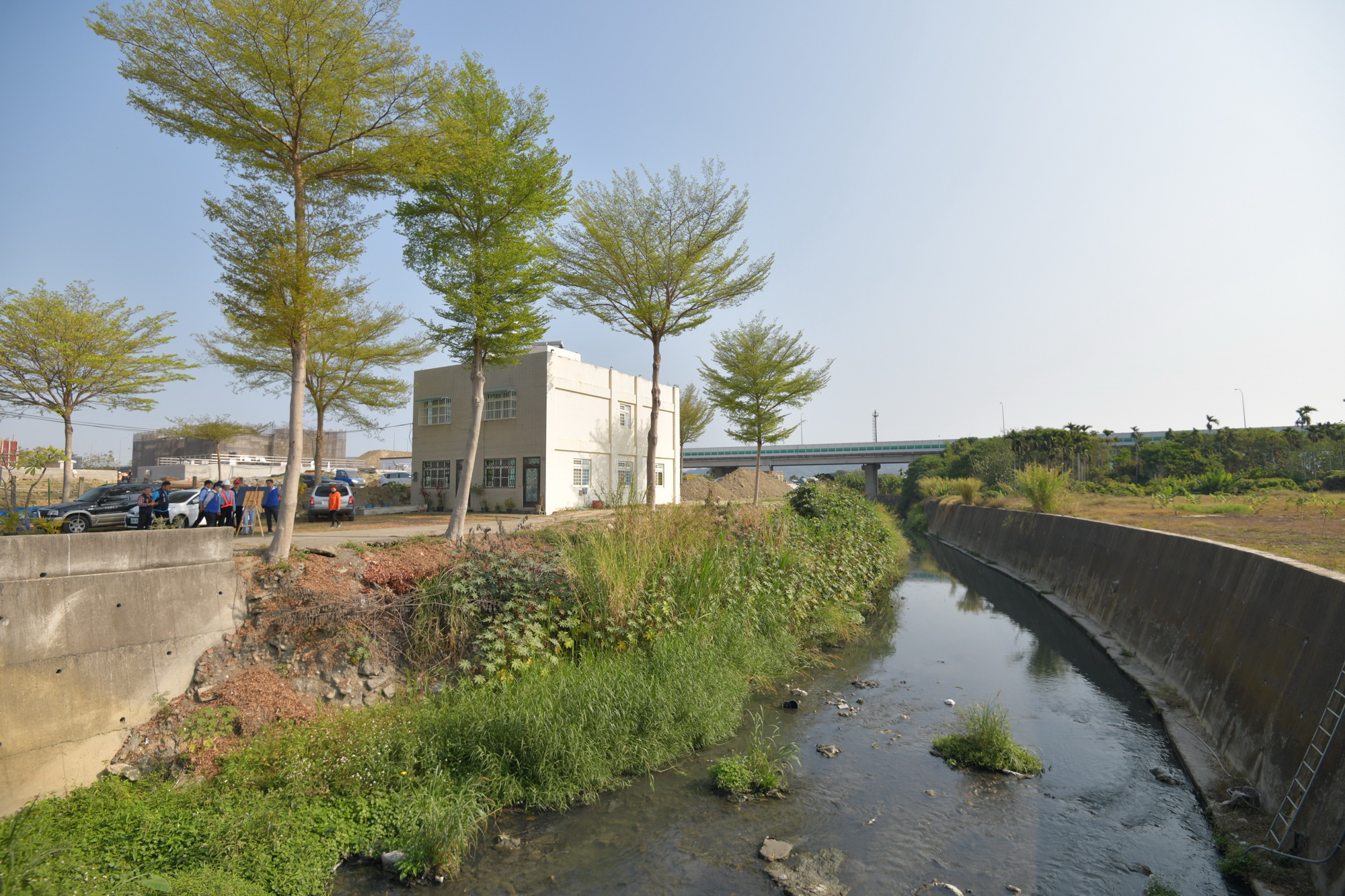 相關圖片1-平和大排信義街下游將施作護岸　確保行車及住戶安全