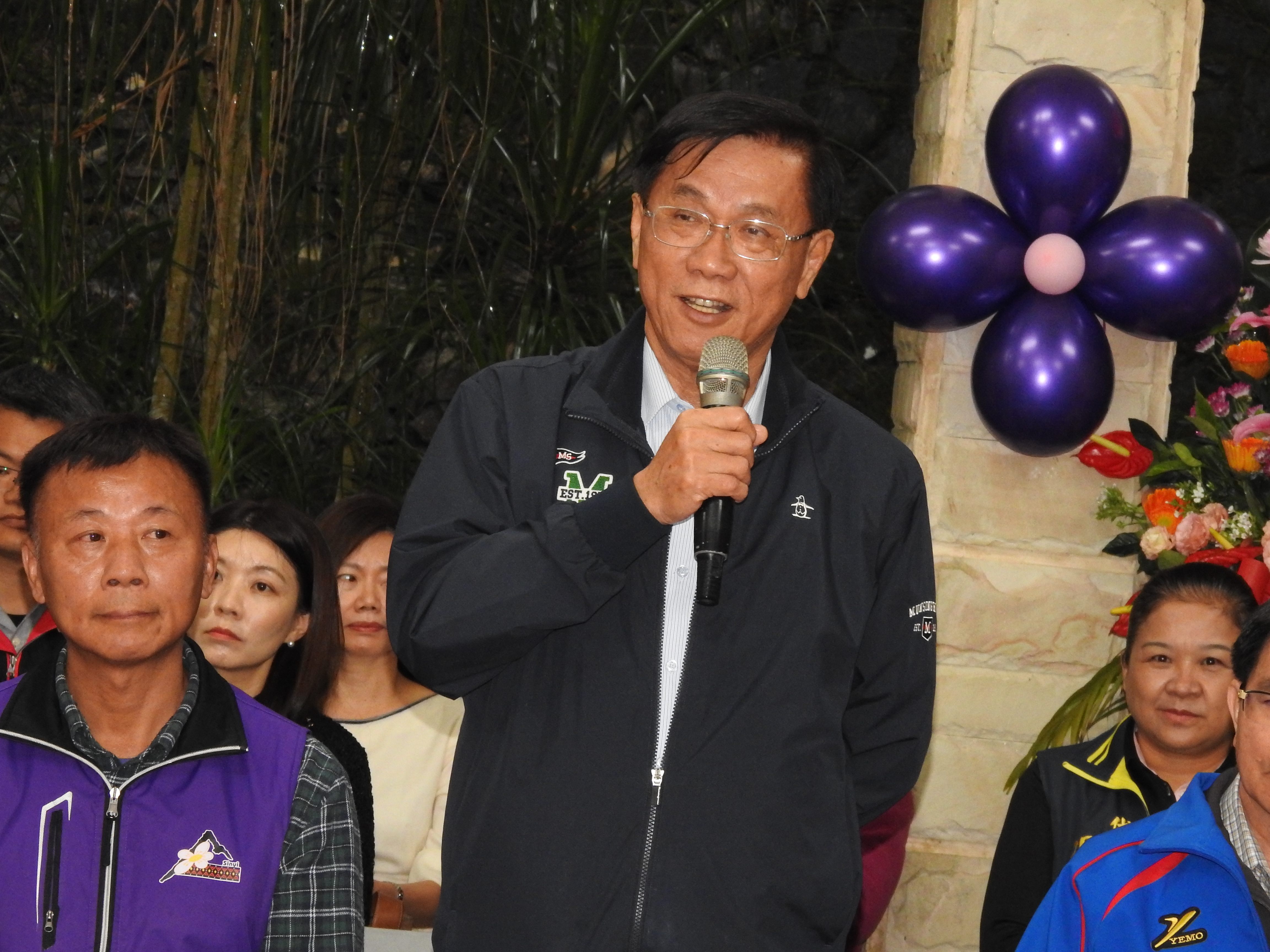 圖片-伊達邵國小操場跑道啟用 林縣長期許教育優先