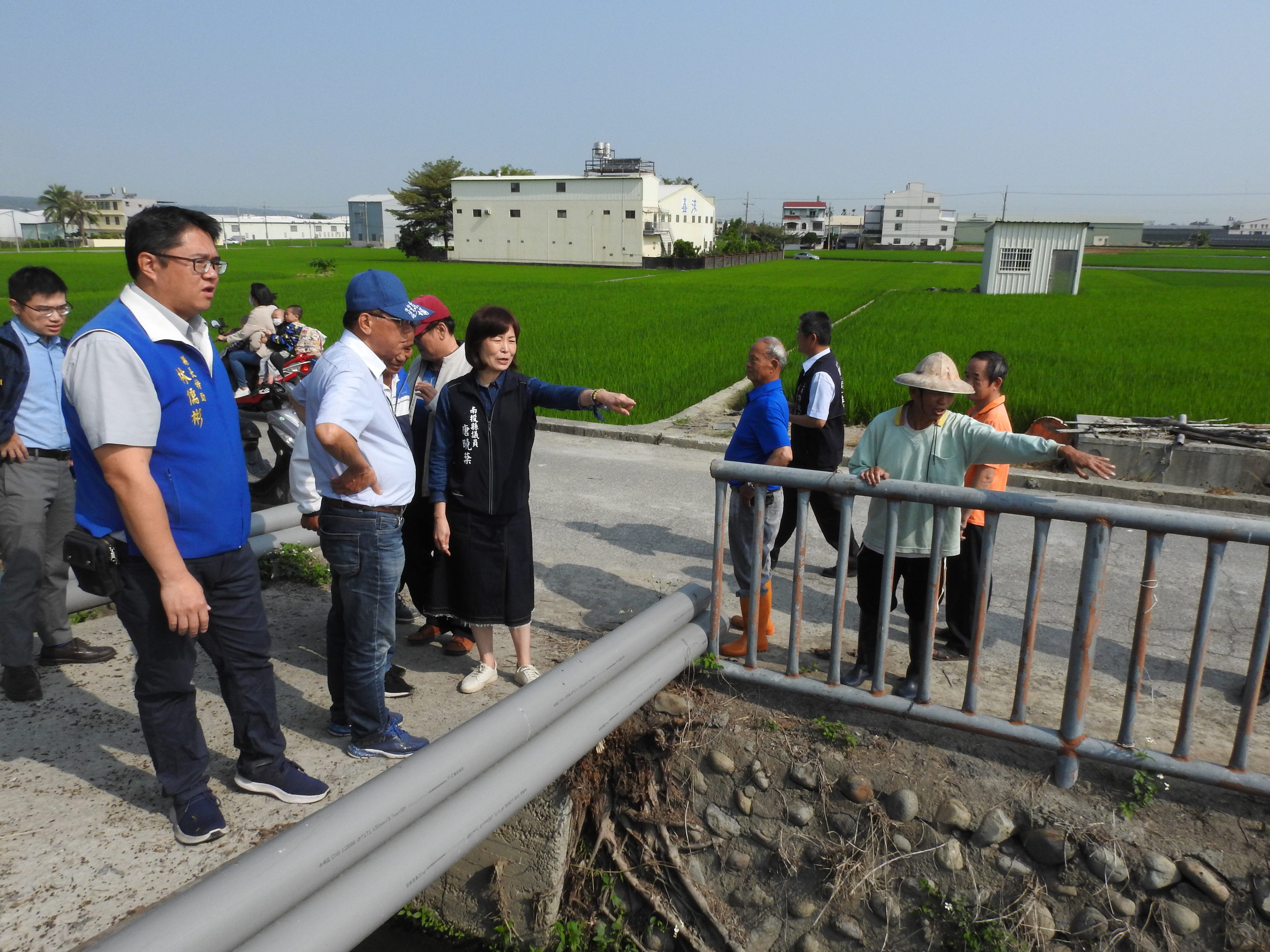 相關圖片4-草屯北投大排、中原巷道年久失修 林縣長會勘加碼改善