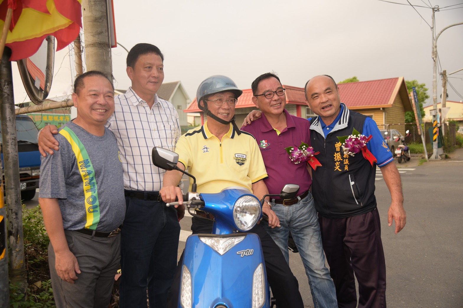 相關圖片4-受鎮宮徒步巡香活動  林縣長祈求國泰民安