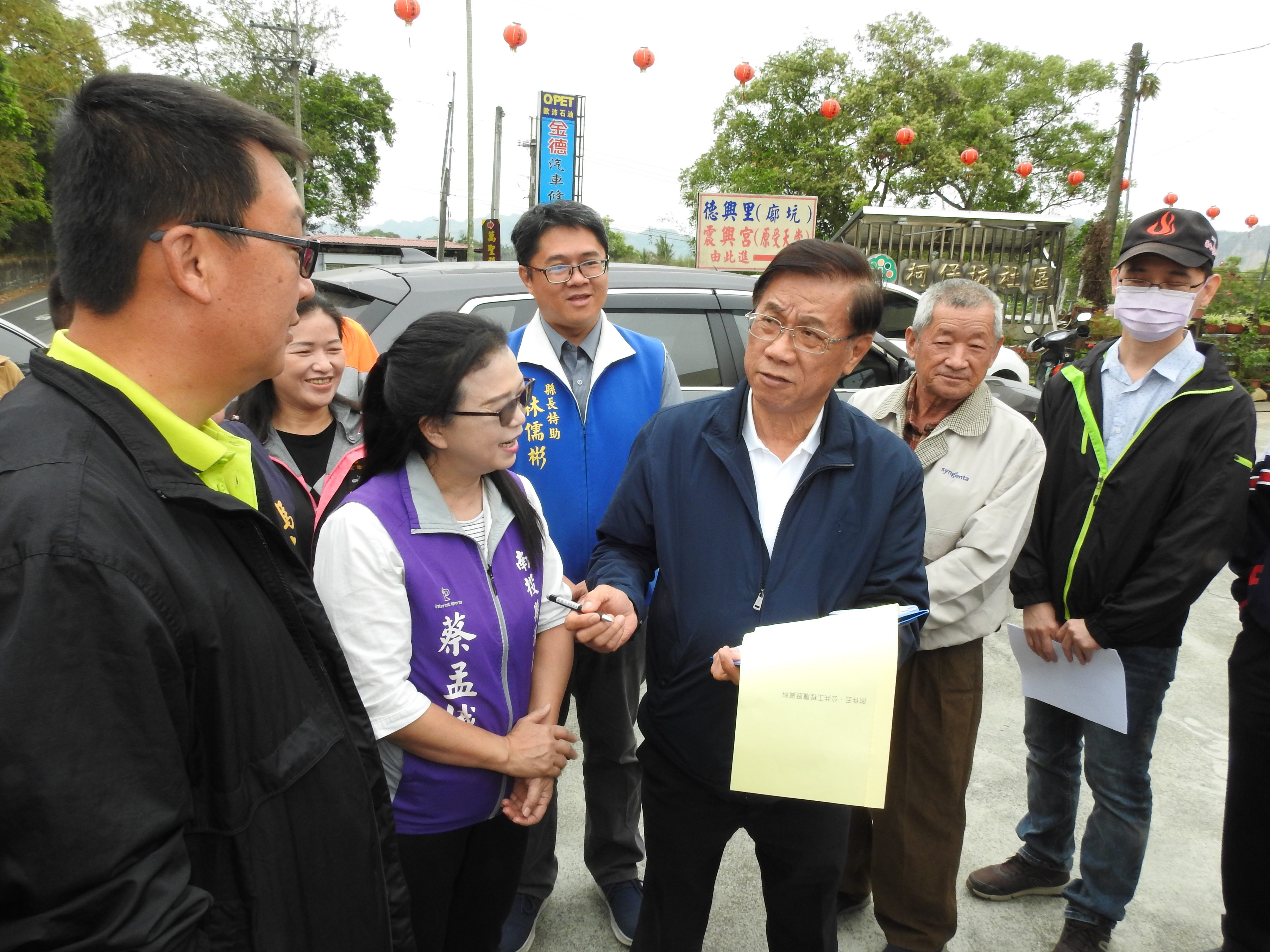 相關圖片3-竹山五處野溪、大排護岸及農路獲縣長會勘補強改善