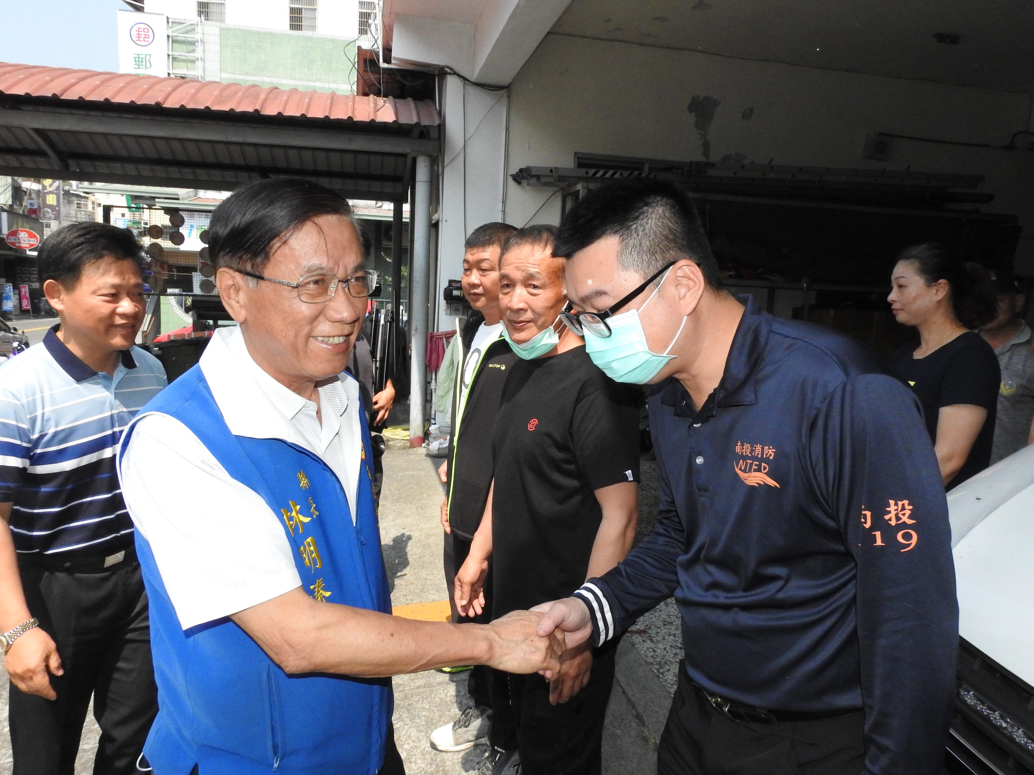 圖片-日月潭畔火燒山獲控制 林縣長慰問警義消 籲久旱之際勿輕忽星火