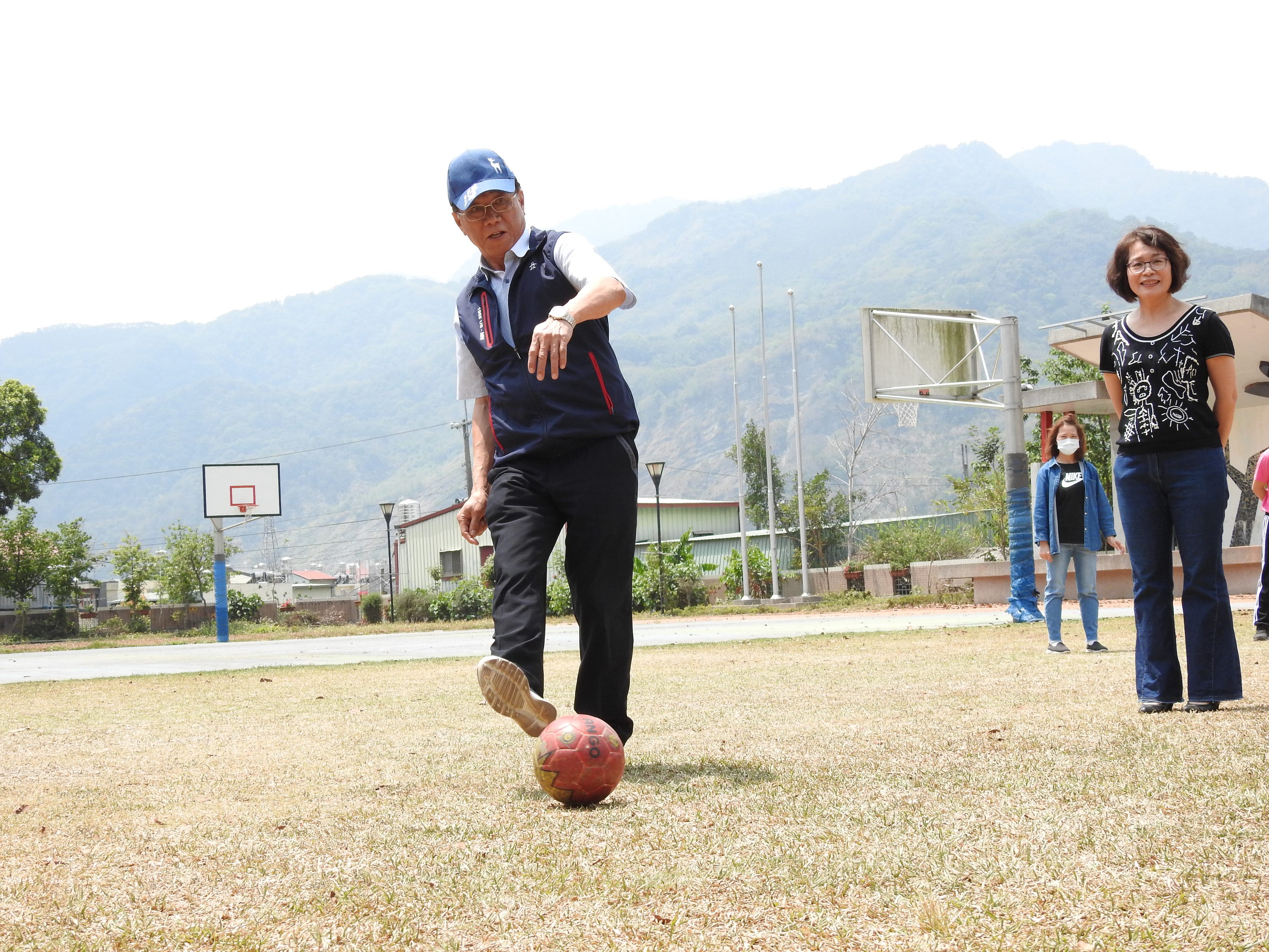 相關圖片1-改善水里信義三校體育環境 縣府力扛配合款爭取中央2千餘萬補助