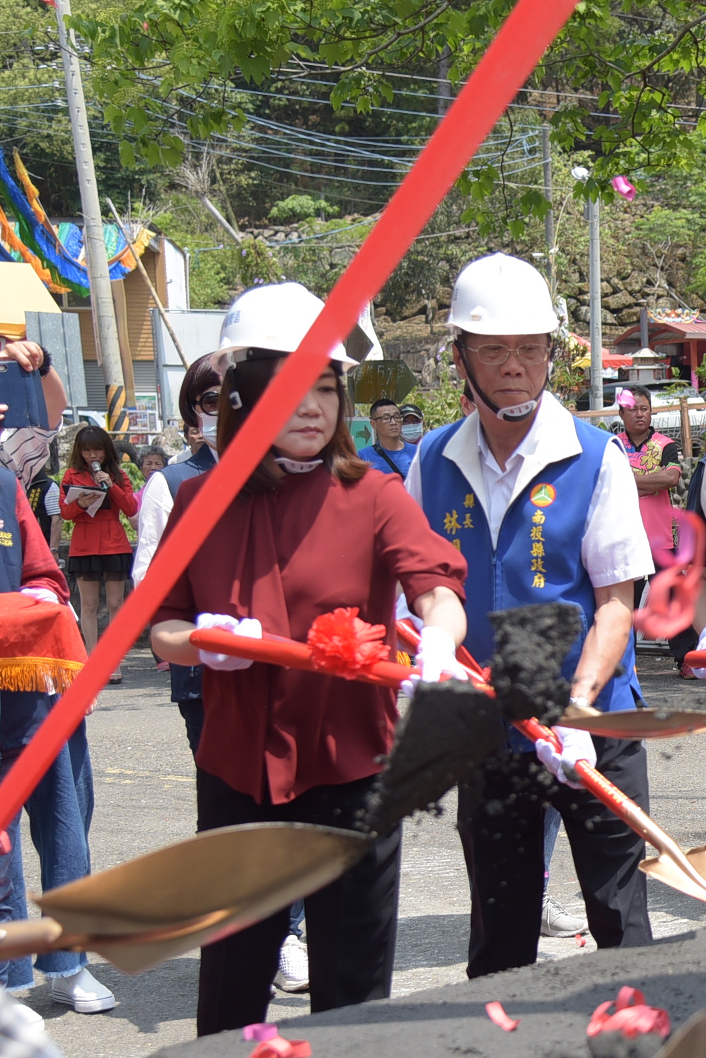 相關圖片3-中寮環鄉道路「最後一哩路」第一期拓寬工程動土