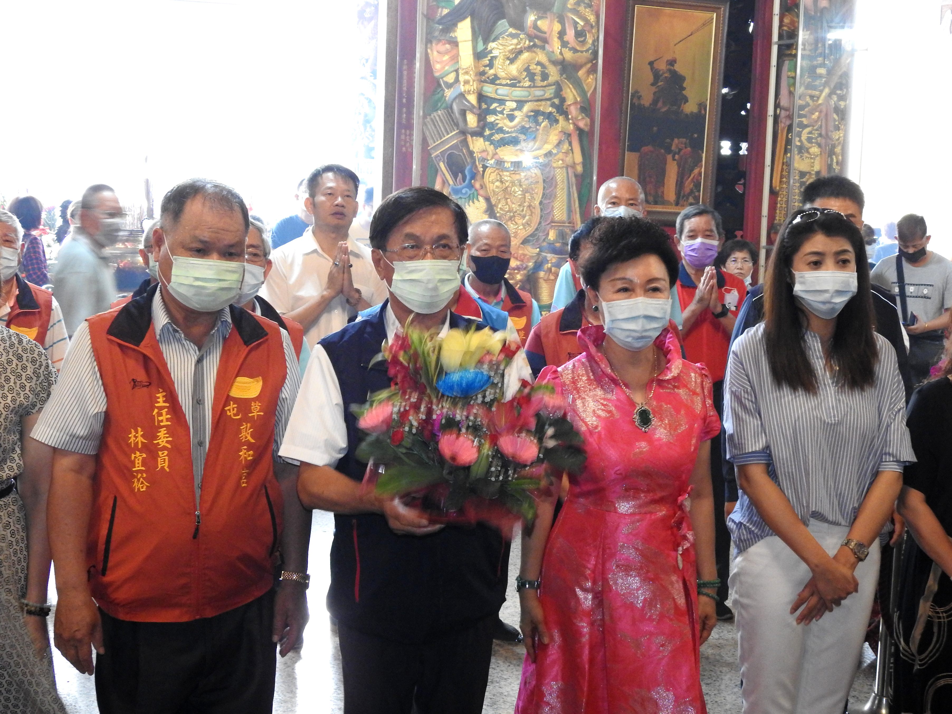 圖片-林縣長向敦和宮財神爺趙天君祝壽祈求助降甘霖