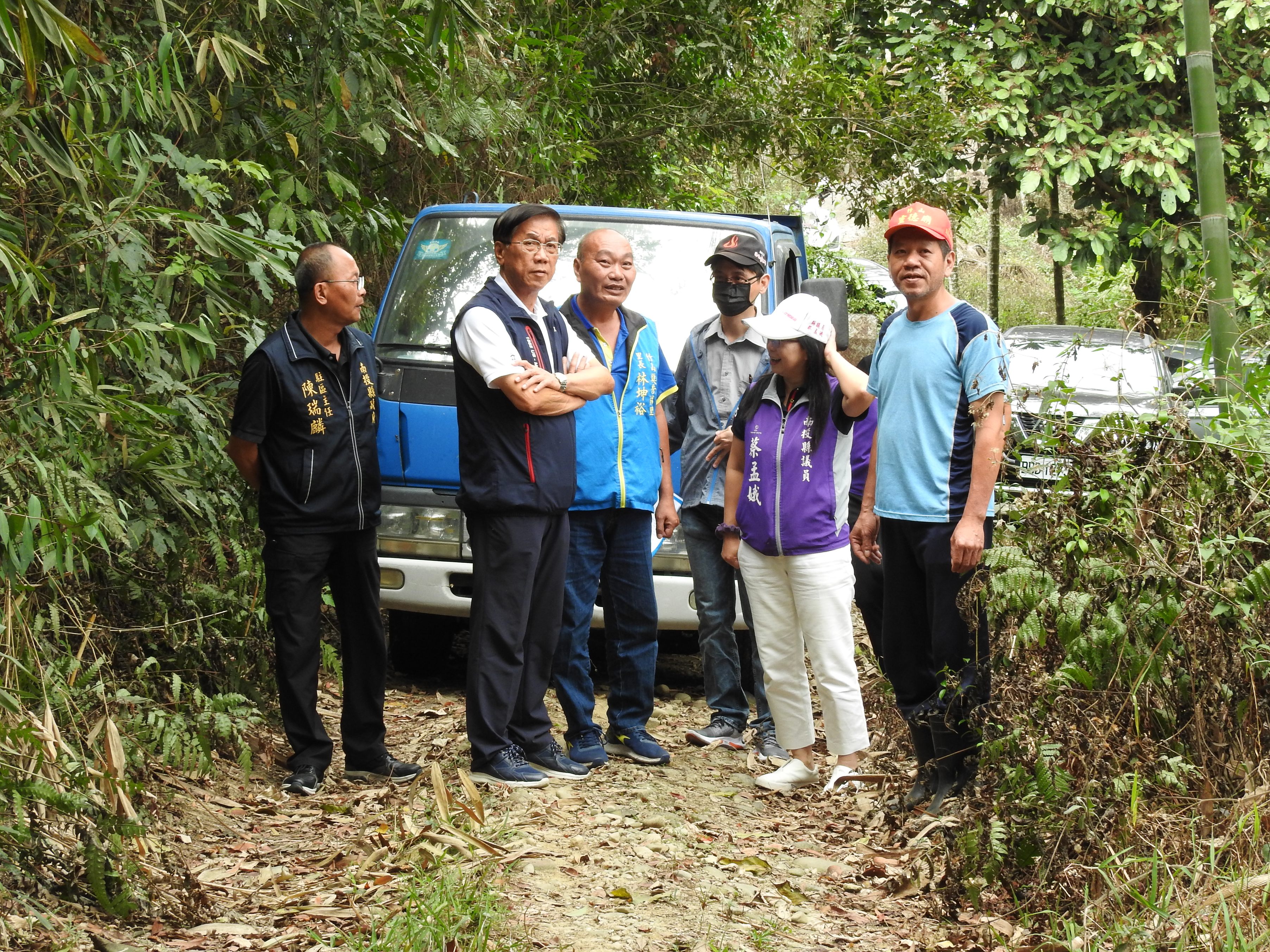 相關圖片1-竹山大鞍、秀林兩山區道路待改善 林縣長會勘有解