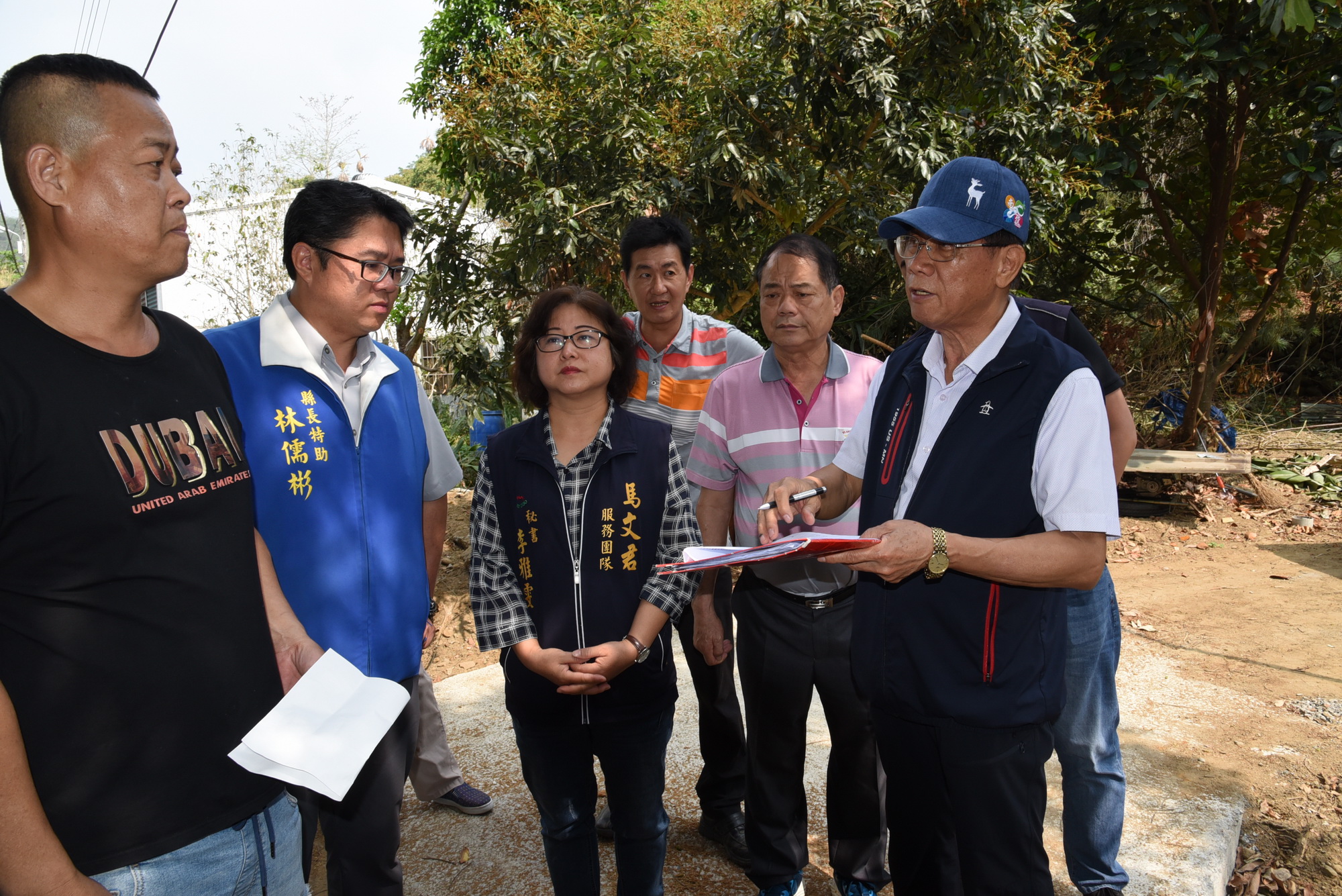 相關圖片1-林縣長會勘中寮10條農水路  投入近千萬元改善