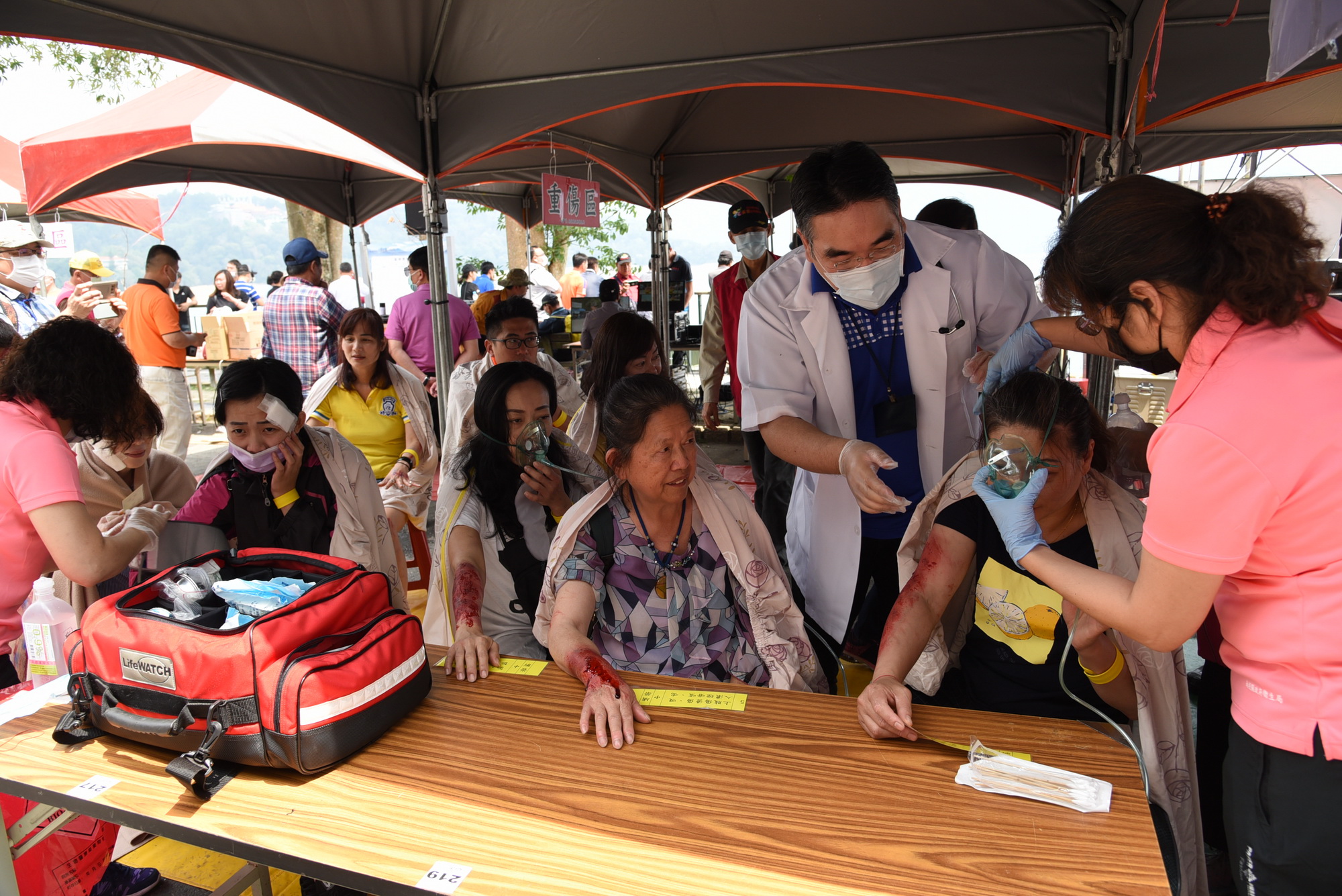 other image2-The drill of surface water rescue and treatment for a large number of injured people conducted at Sun Moon Lake is detailed and realistic, which has been affirmed by the central government, April 13