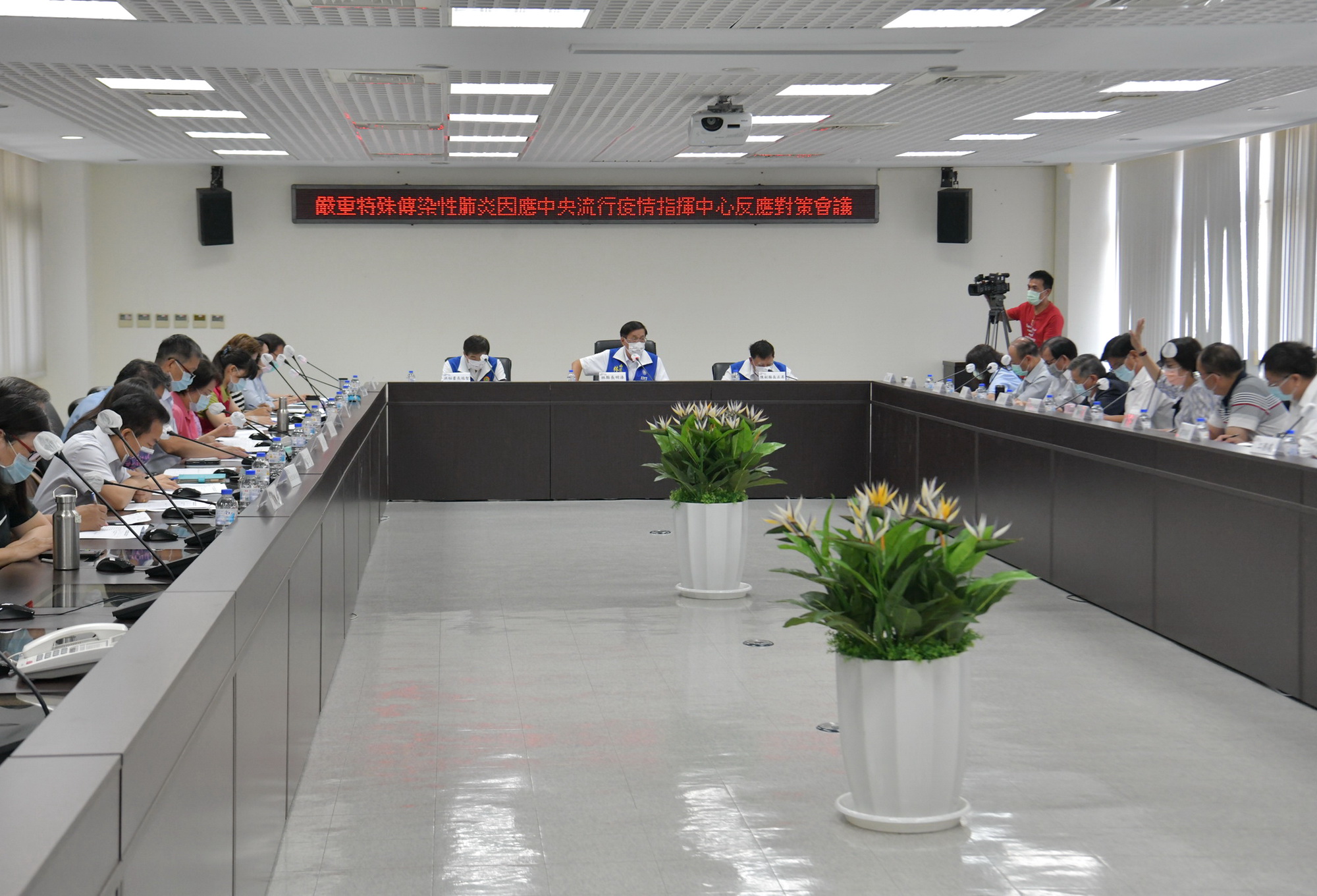 相關圖片1-因應疫情警戒提升 林縣長要求加強各項防疫措施