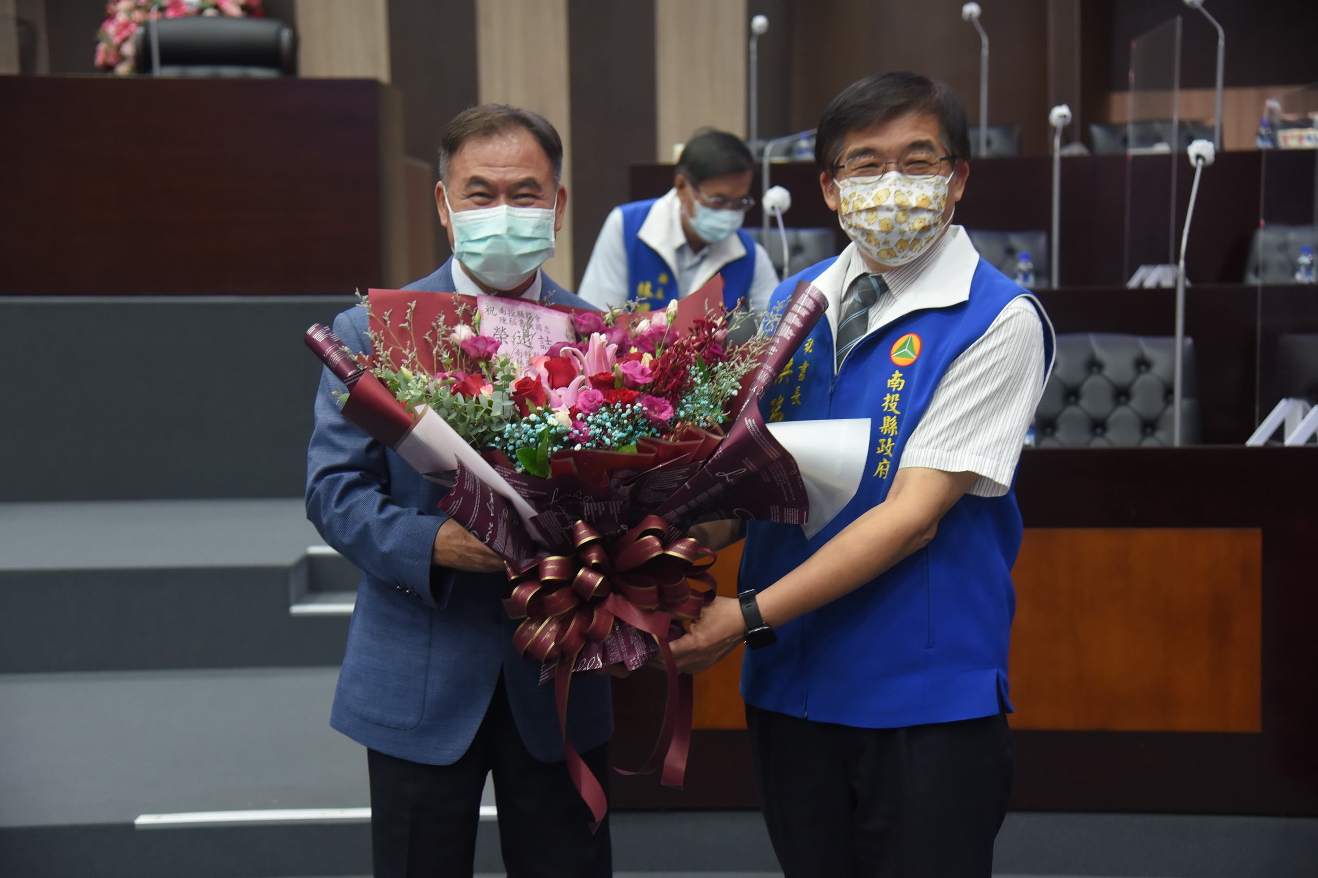 相關圖片2-落實防疫工作獲議長嘉勉 林縣長感謝議會支持與策勵