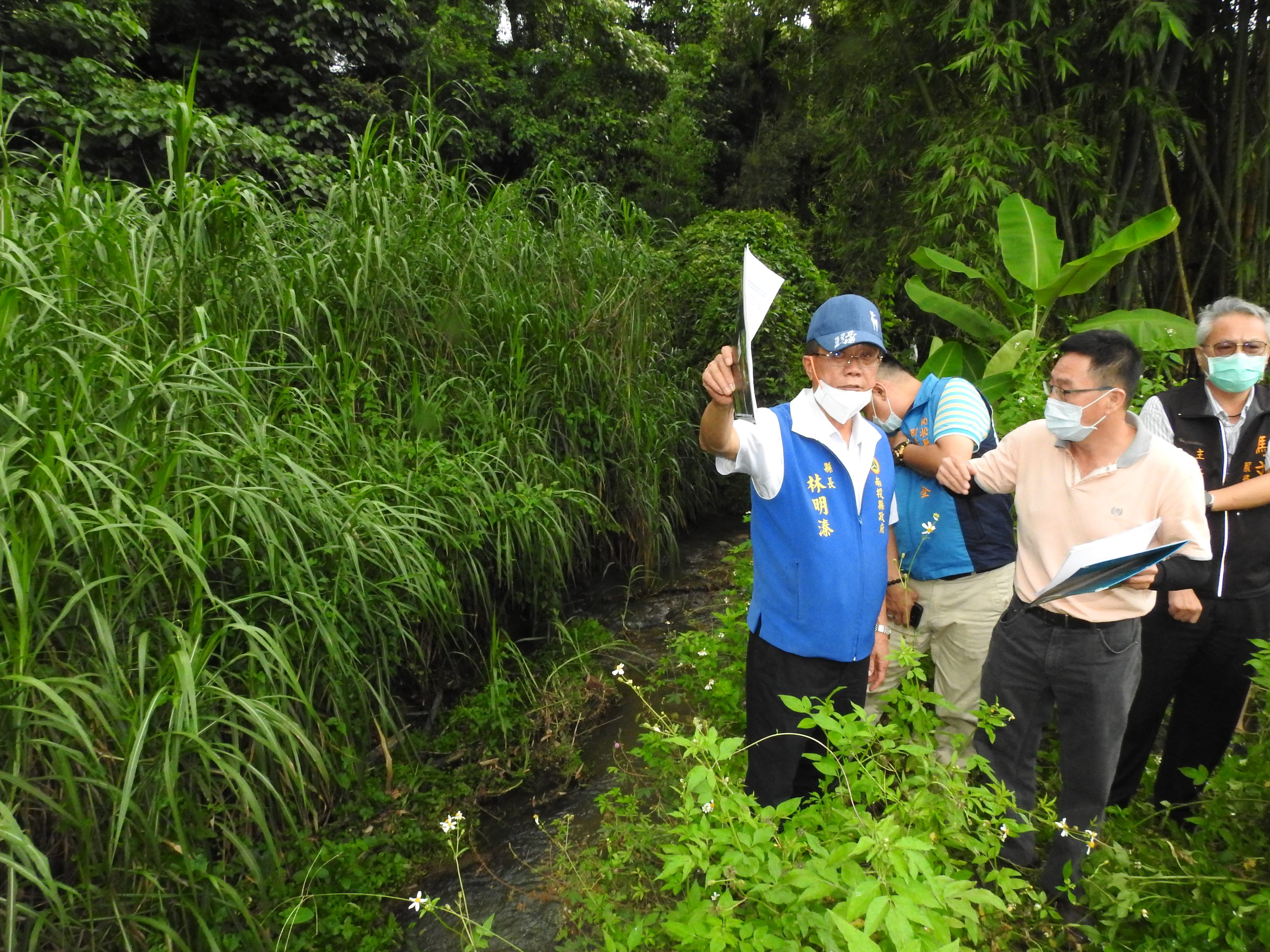 圖片-林縣長會勘埔里道路排水 趕颱風來襲前砸近700萬元改善