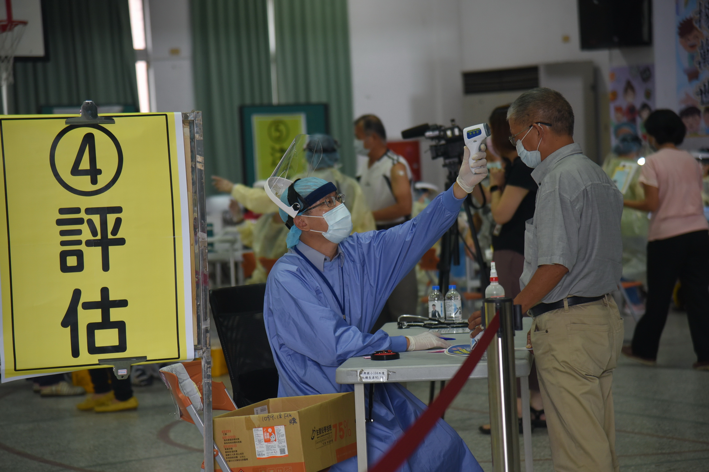 other image4-Nantou County Government receives positive feedback for helping older adults aged 66 with vaccination registration, August 21