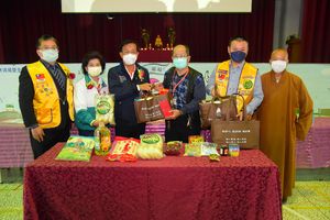 News images-County Magistrate Lin appreciates 23 consecutive years of charity work by Fo Guang Shan, January 9