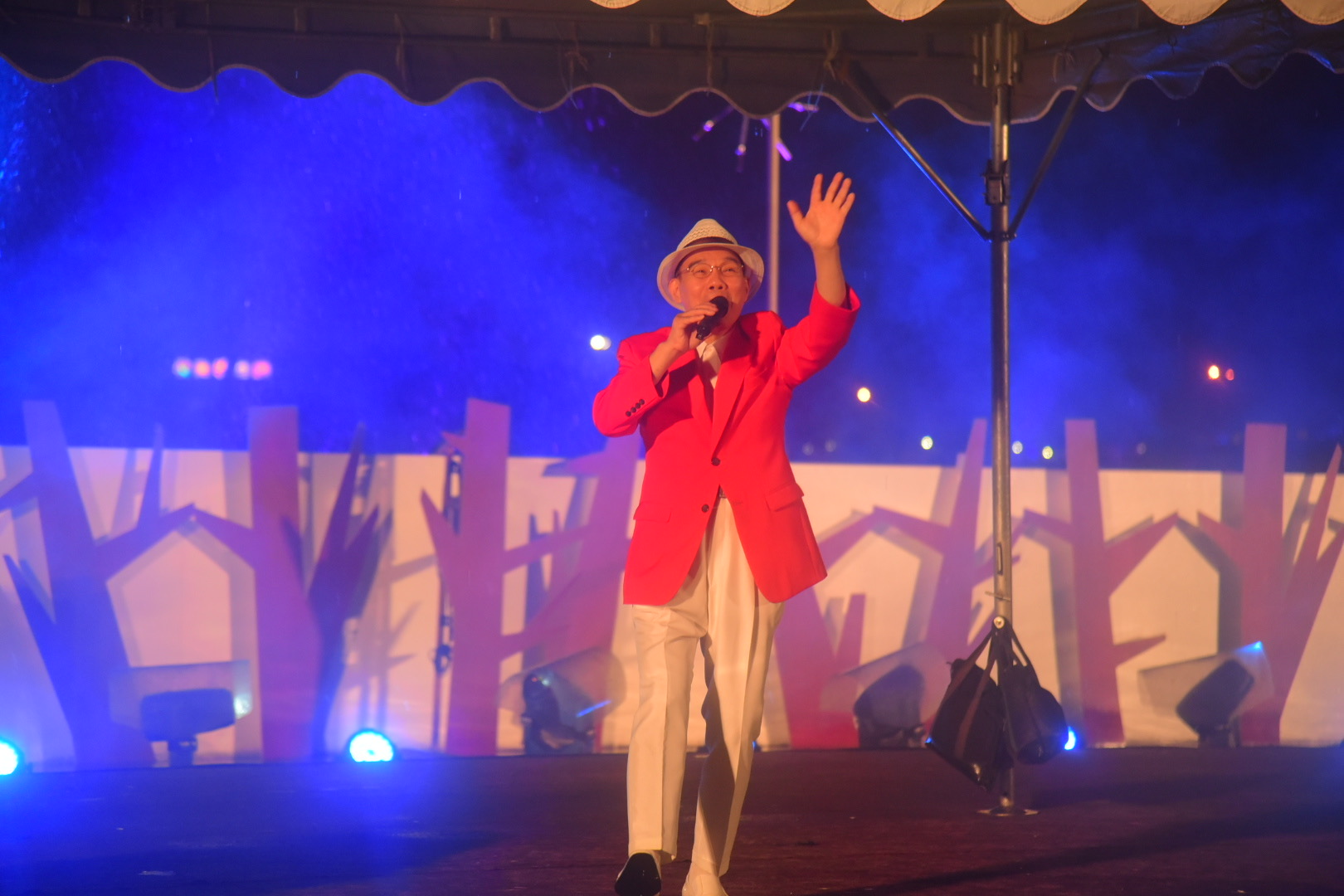 other image3-Nantou Lantern Festival features breathtaking performances, Chen Lei draws a capacity crowd, February 13